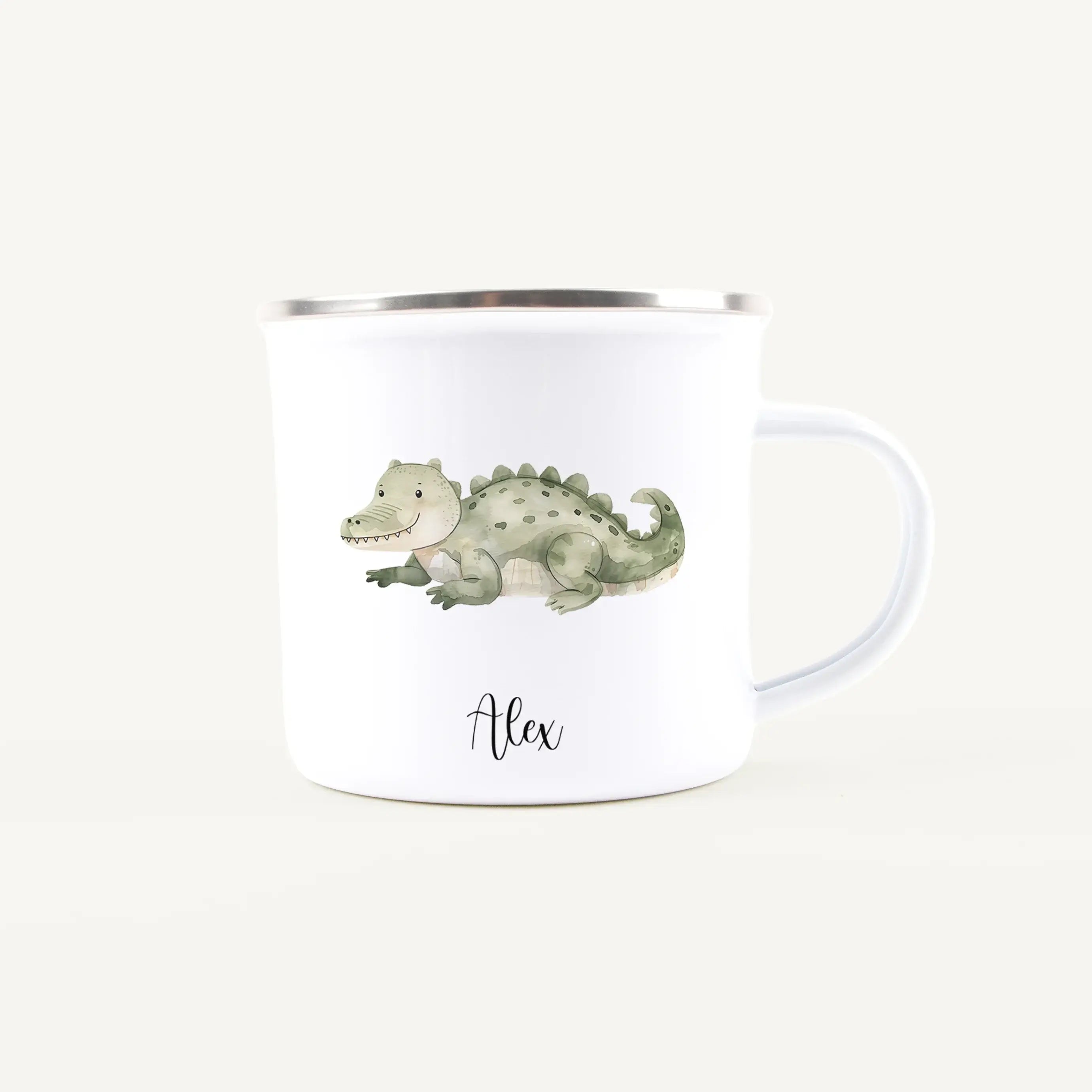 Emaille Tasse Krokodil-Emaille Tasse-famprints-Die Emaille Tasse Krokodil von famprints ist genau richtig, wenn du ein personalisiertes Geschenk suchst, das im Alltag genutzt wird und trotzdem etwas Besonderes ist. Das liebevoll illustrierte Krokodil-Moti