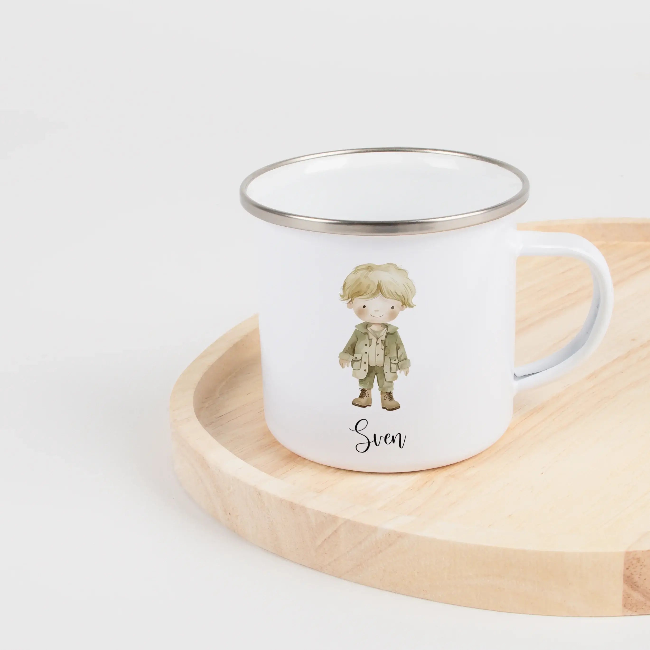 Emaille Tasse Pfadfinder-Emaille Tasse-famprints-Mit der Emaille Tasse Pfadfinder von famprints schenkst du mehr als nur einen Becher. Du schenkst ein persönliches Erinnerungsstück, das perfekt zu kleinen und großen Abenteurern passt. Ob zum Start bei den
