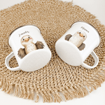 Emaille Tasse Adler Portrait-famprints-Emaille Tasse-Entdecke die exklusive Emaille Tasse Adler Portrait, die Funktionalität und persönlichen Stil perfekt vereint. Diese Tasse ist mehr als nur ein Becher – sie ist ein liebevolles, personalisiertes Geschen