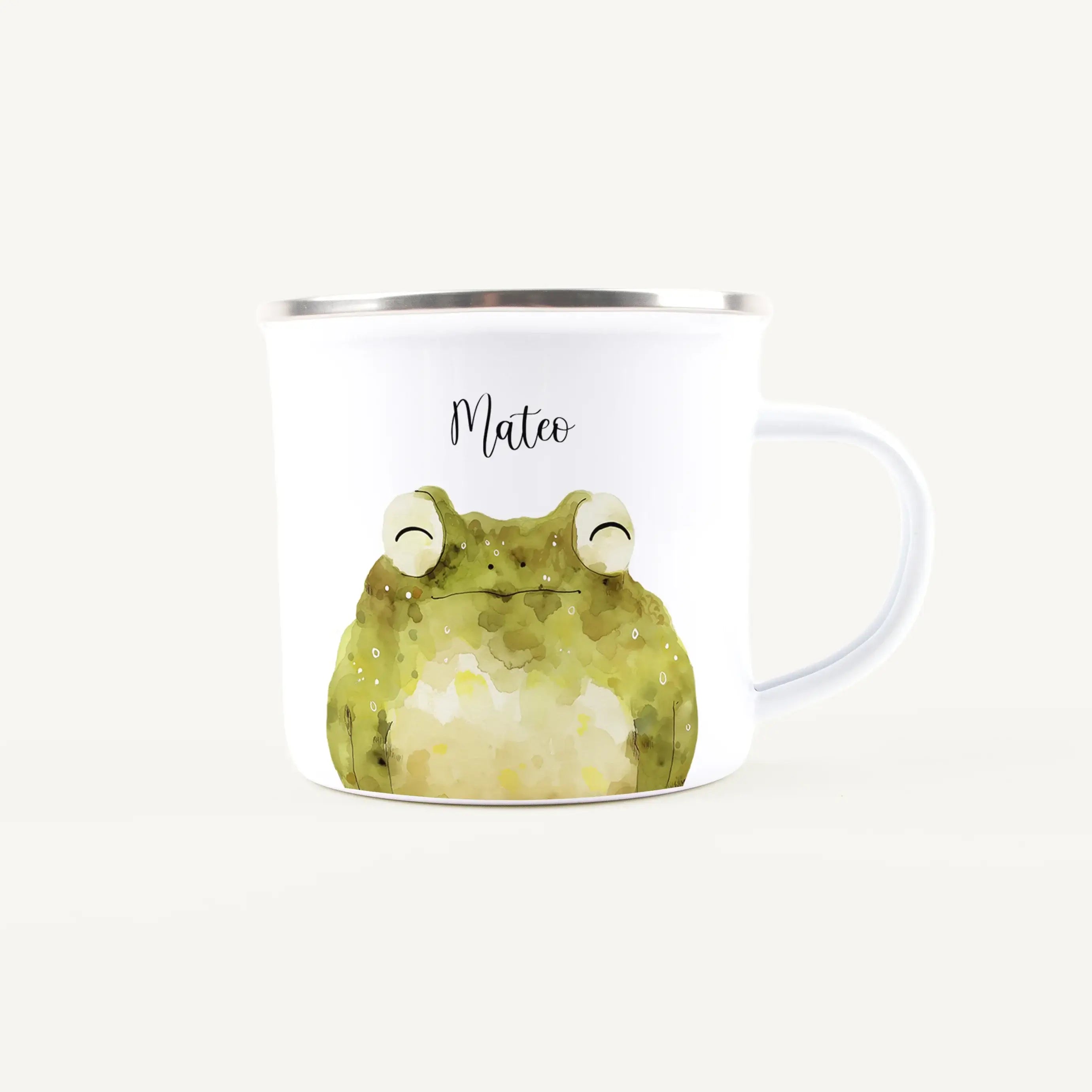 Emaille Tasse Frosch Portrait-Emaille Tasse-famprints-Die Emaille Tasse Frosch Portrait von famprints bringt dir ein kleines Stück Kreativität in den Alltag und verwandelt jedes Getränk in einen persönlichen Moment. Das liebevoll gestaltete Aquarellmotiv