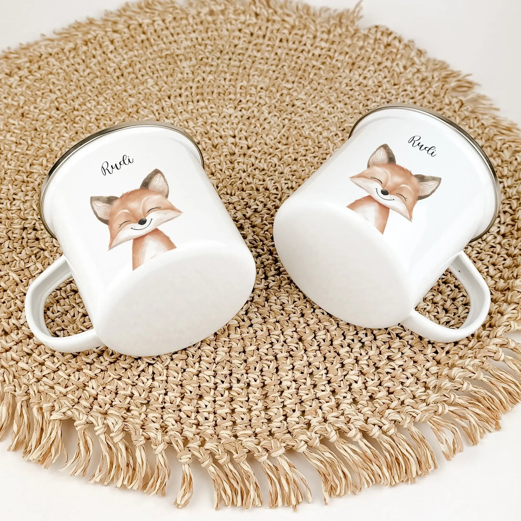 Emaille Tasse Fuchs Portrait-famprints-Emaille Tasse-Die Emaille Tasse Fuchs Portrait ist das ideale personalisierte Geschenk für kleine Tierliebhaber. Mit ihrem bezaubernden Fuchs-Porträt in lebendiger Aquarell-Optik wird sie garantiert zum Lieblingsbech