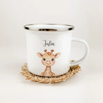 Emaille Tasse Giraffe Portrait-famprints-Emaille Tasse-Entdecke die wunderschöne Emaille Tasse Giraffe Portrait, die perfekt personalisiert werden kann! Diese besondere Tasse zaubert jedem Kind ein Lächeln ins Gesicht und ist ein ideales Geschenk zu Anläs