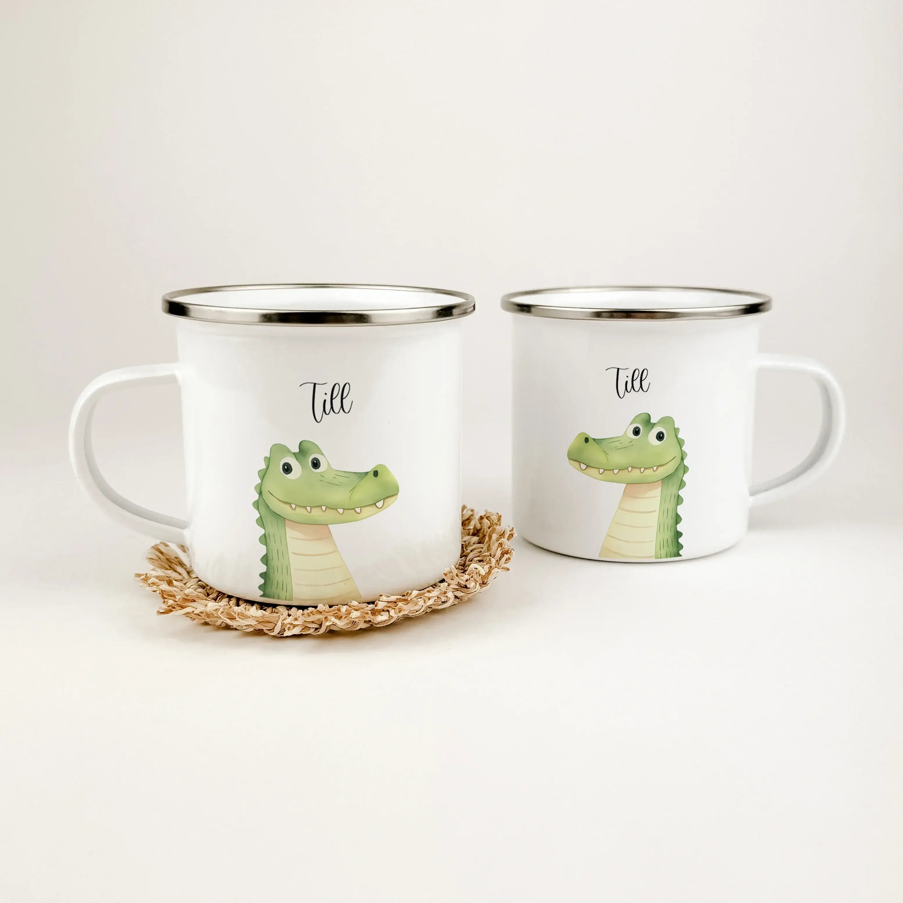 Emaille Tasse Krokodil Portrait-famprints-Emaille Tasse-Entdecke die zauberhafte Emaille Tasse Krokodil Portrait, die deinem Alltag einen besonderen Glanz verleiht und dir ein Lächeln ins Gesicht zaubert. Diese Emaille Tasse personalisiert ist mehr als nu