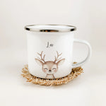 Emaille Tasse Reh Portrait-famprints-Emaille Tasse-Entdecke die bezaubernde Emaille Tasse Reh Portrait – das ideale personalisierte Geschenk für Kinder! Ob zur Einschulung, Taufe, Ostern oder Weihnachten, dieser Emaille Becher bringt Freude in jeden Anlas