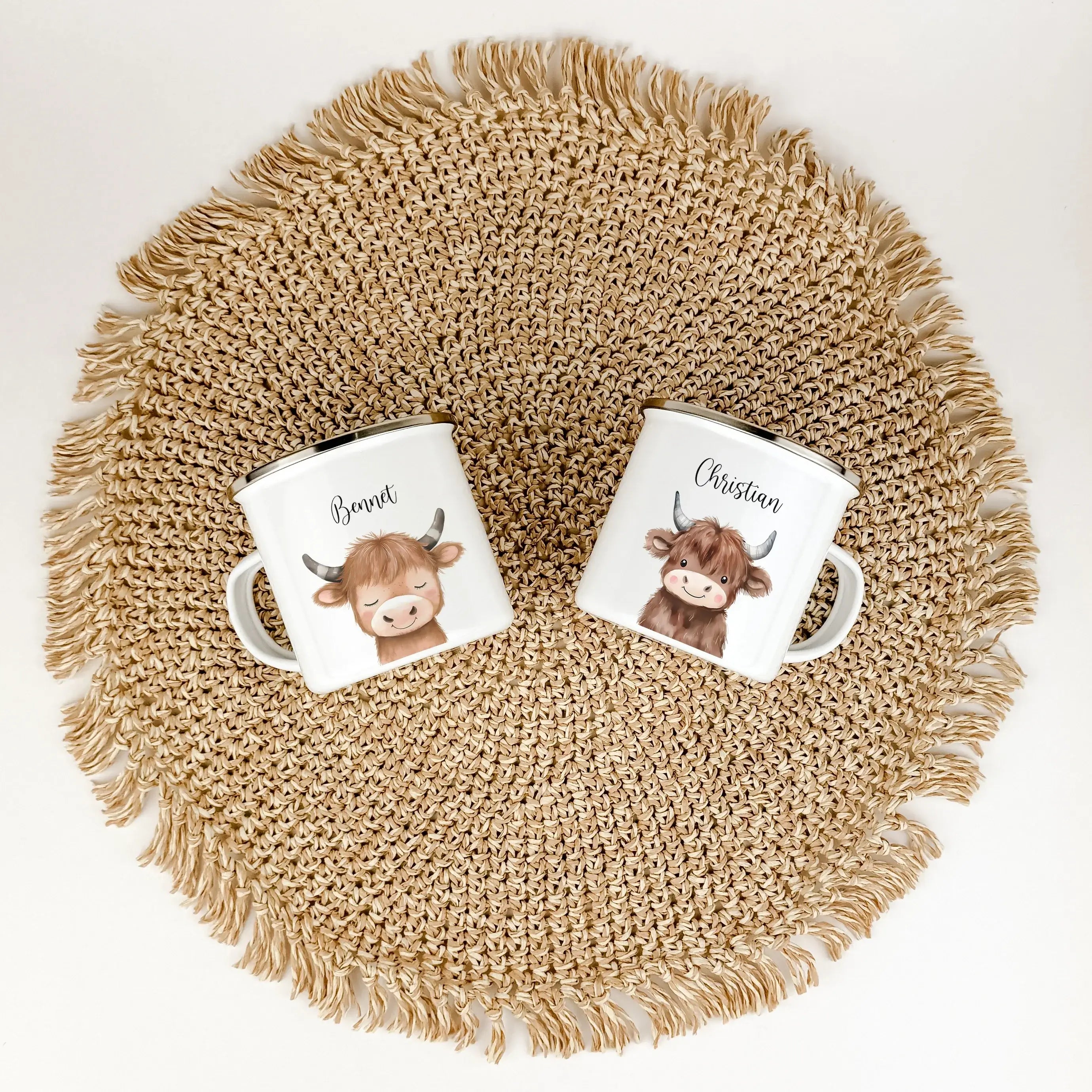 Emaille Tasse Stier Portrait-famprints-Emaille Tasse-Entdecke die einzigartige Emaille Tasse Stier Portrait – eine personalisierte Emaille Tasse, die mit einem beeindruckenden Stier-Portrait in bezaubernder Aquarell-Optik verzaubert. Der hochwertige und l