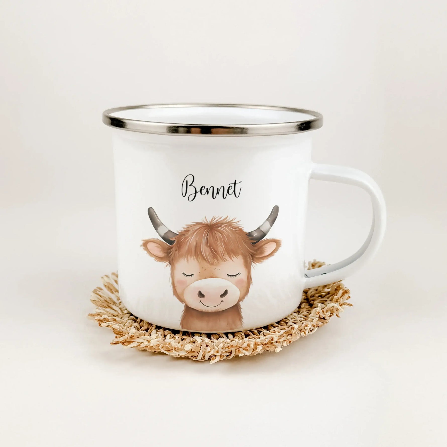 Emaille Tasse Stier Portrait-famprints-Emaille Tasse-Entdecke die einzigartige Emaille Tasse Stier Portrait – eine personalisierte Emaille Tasse, die mit einem beeindruckenden Stier-Portrait in bezaubernder Aquarell-Optik verzaubert. Der hochwertige und l