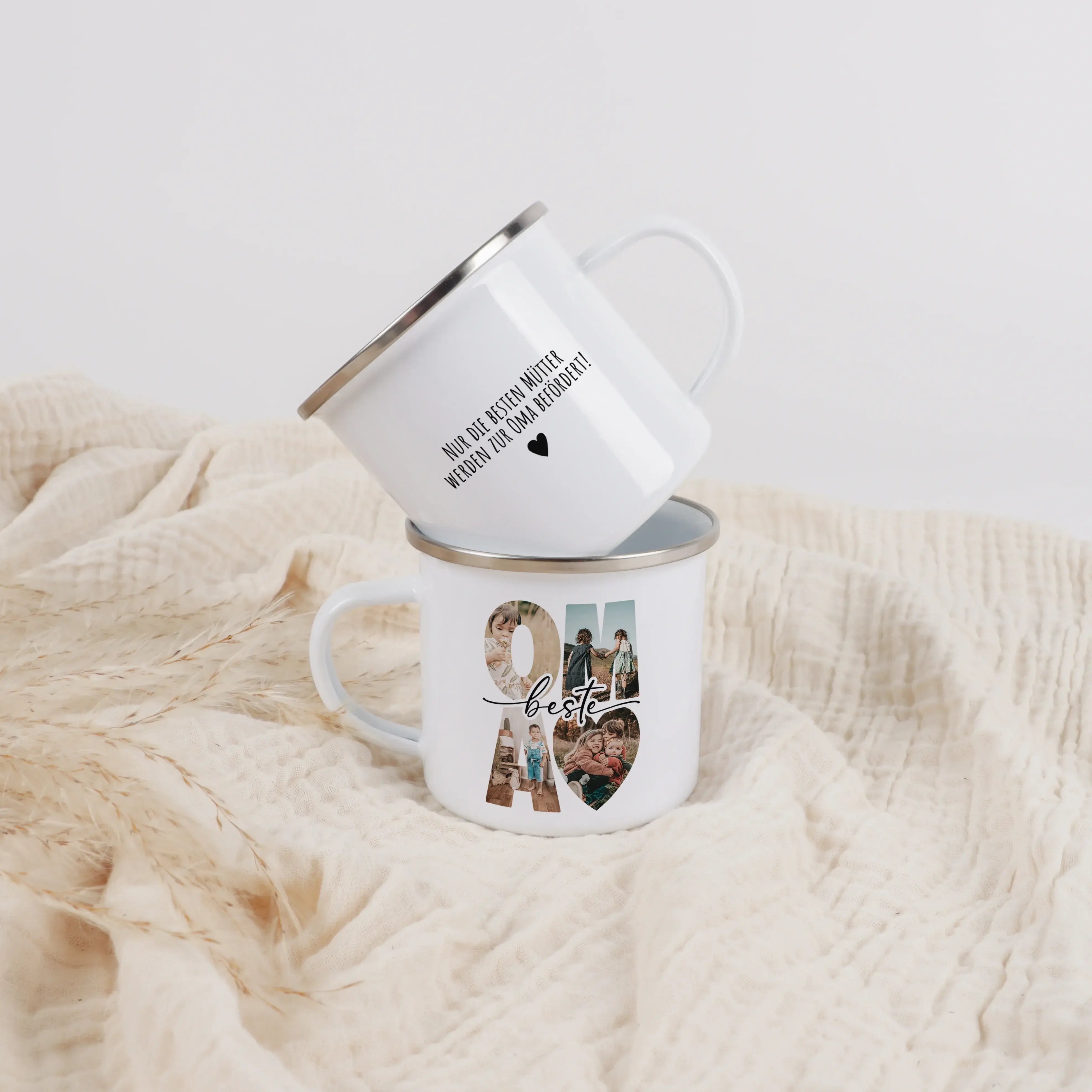 Emaille Tasse beste Oma-Emaille Tasse-famprints-Überrasche deine Oma mit der Emaille Tasse beste Oma von famprints – einem liebevoll gestalteten Erinnerungsstück, das euren besonderen Alltag begleitet. Die Kombination aus personalisierbarem Design, vier F
