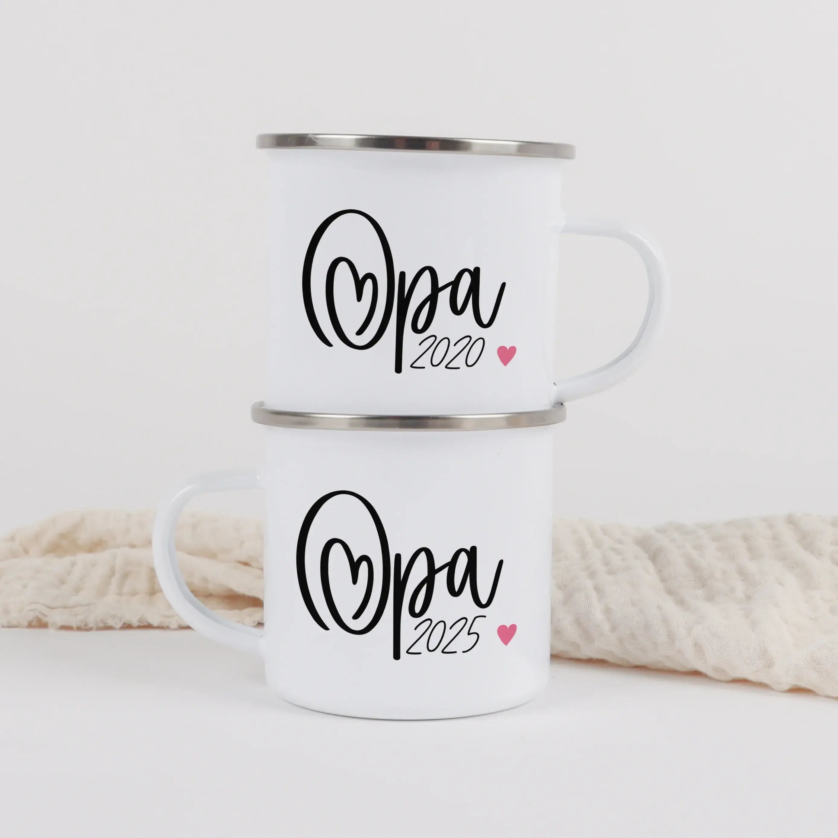 Emaille Tasse Du wirst Opa-Emaille Tasse-famprints-Die Emaille Tasse Du wirst Opa ist mehr als nur ein Trinkbecher – sie ist eine emotionale Geschenkidee für einen ganz besonderen Moment. Ob als kreative Art der Schwangerschaftsverkündung oder als liebevo