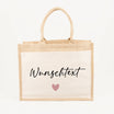 Jutetasche Wunschtext-Jutetasche-famprints-Eine Jutetasche Wunschtext wird bei famprints zu einem liebevollen Begleiter, der deine Gefühle sichtbar macht. Mit deinem persönlichen Spruch, Namen oder Zitat entsteht ein Geschenk, das von Herzen kommt und Eri