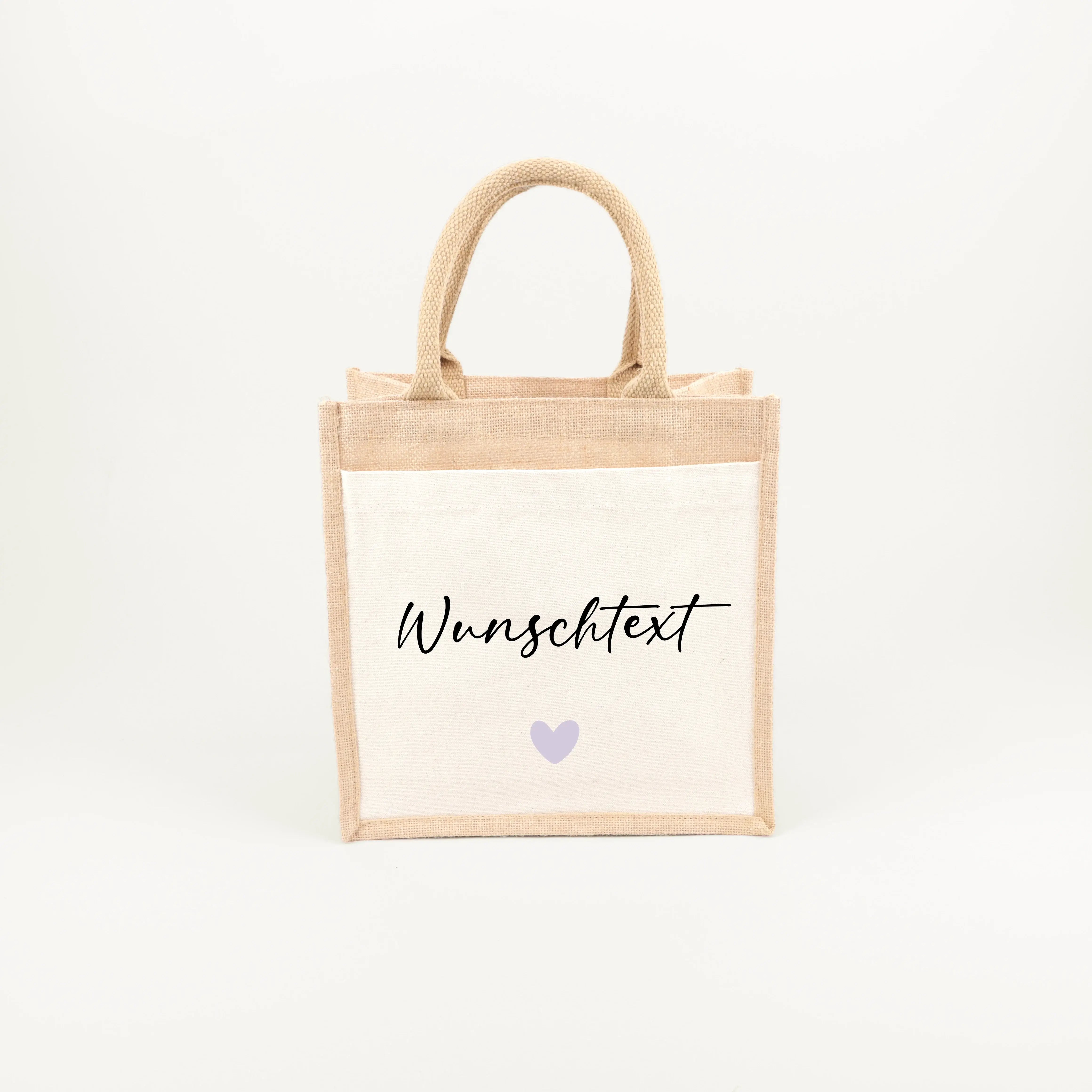 Jutetasche Wunschtext - Jutetasche - famprints - Entdecke die Jutetasche Wunschtext – dein persönlicher Begleiter für jeden Tag! Diese nachhaltige Jutetasche kannst du mit deinem Wunschtext individuell gestalten. Ob ein Name, ein besonderes Wort oder ein