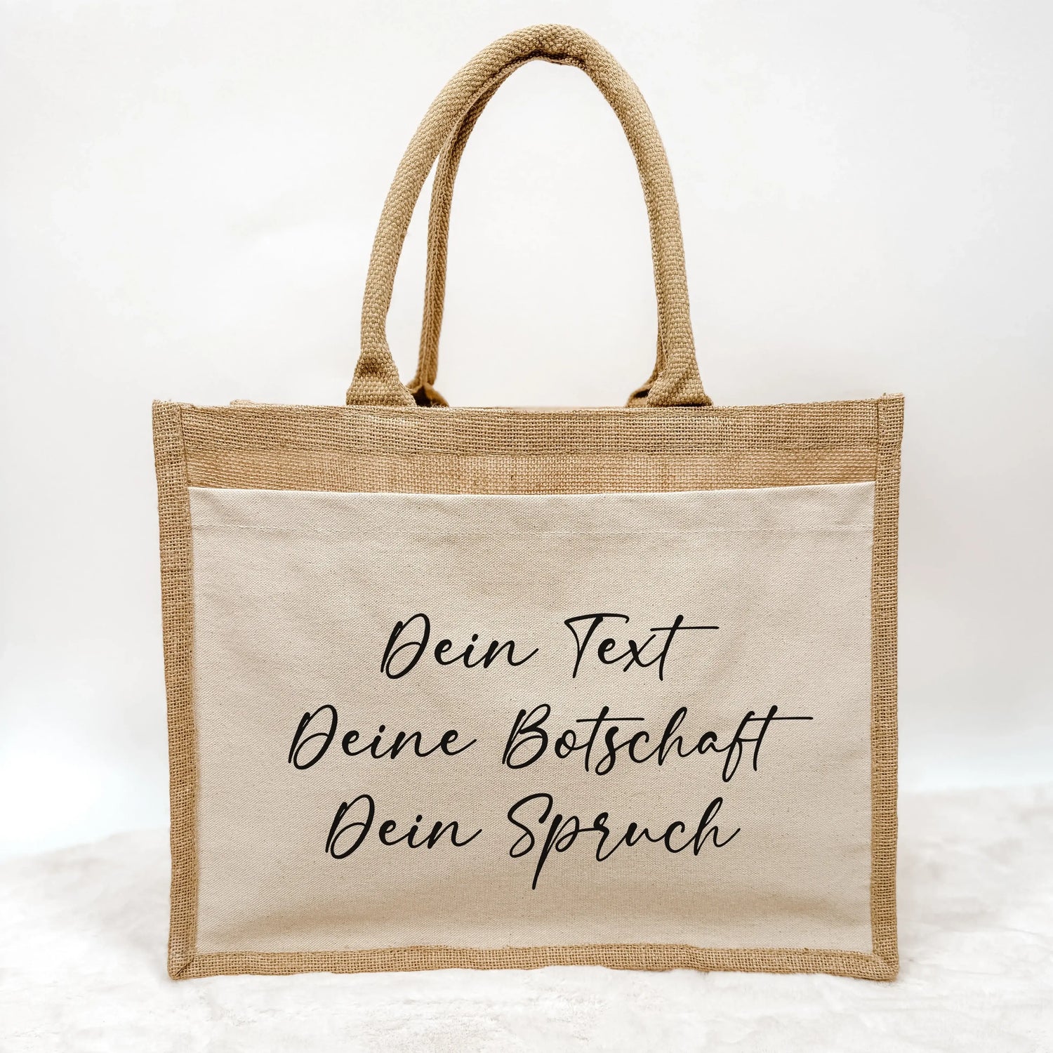 Jutetasche Eigener Spruch - Jutetasche - famprints - Entdecke die Jutetasche Eigener Spruch – dein persönlicher Begleiter für jeden Tag! Gestalte deine Jutetasche ganz nach deinem Geschmack und verewige deinen Lieblingsspruch, eine besondere Botschaft ode