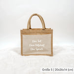 Jutetasche Eigener Spruch - Jutetasche - famprints - Entdecke die Jutetasche Eigener Spruch – dein persönlicher Begleiter für jeden Tag! Gestalte deine Jutetasche ganz nach deinem Geschmack und verewige deinen Lieblingsspruch, eine besondere Botschaft ode