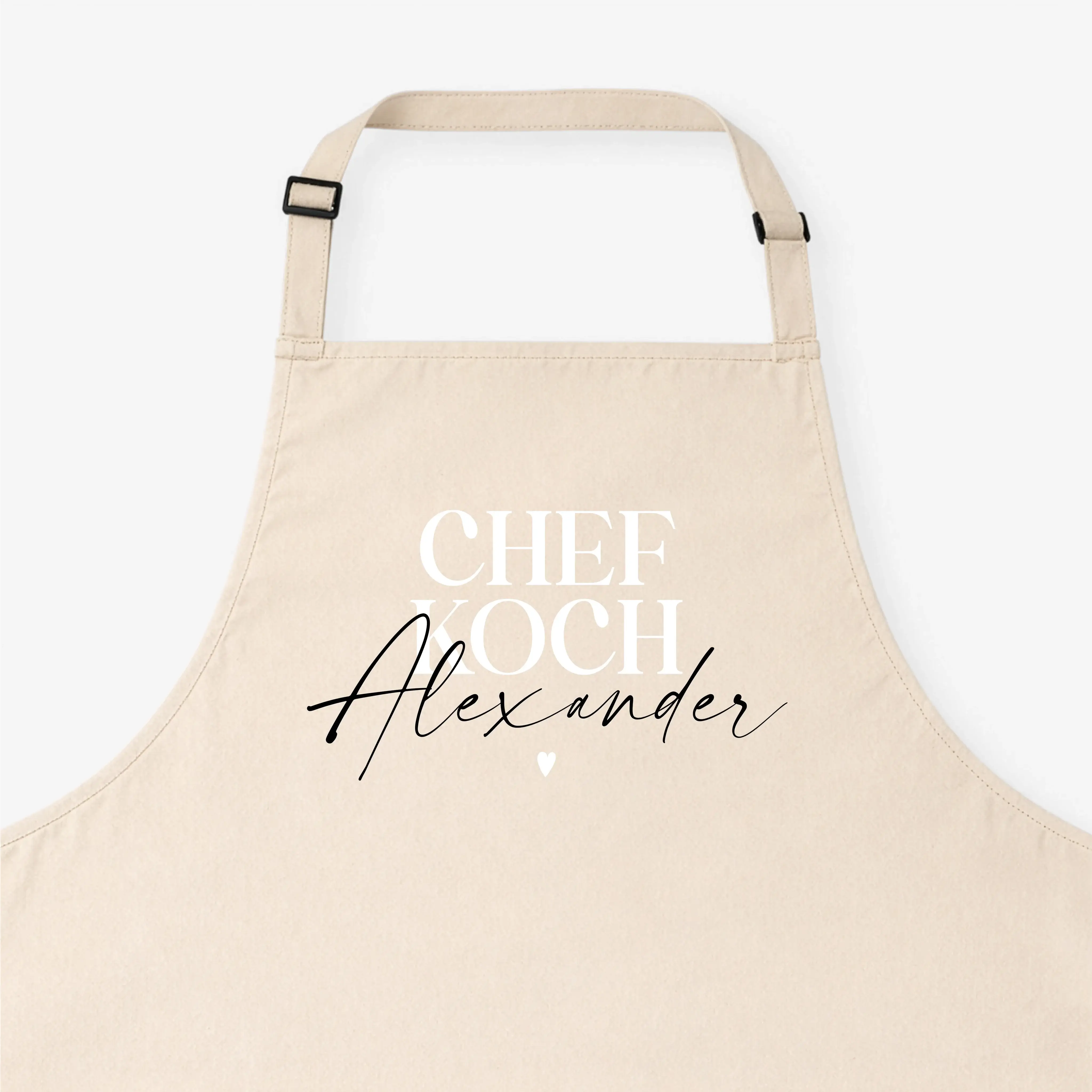 Kochschürze Chefkoch-Kochschürze-famprints-Die Kochschürze Chefkoch von famprints ist mehr als ein praktisches Küchenaccessoire. Sie wird mit deinem Wunsch­namen personalisiert und verwandelt jedes Kochen in einen ganz persönlichen Moment. Der klare Schri