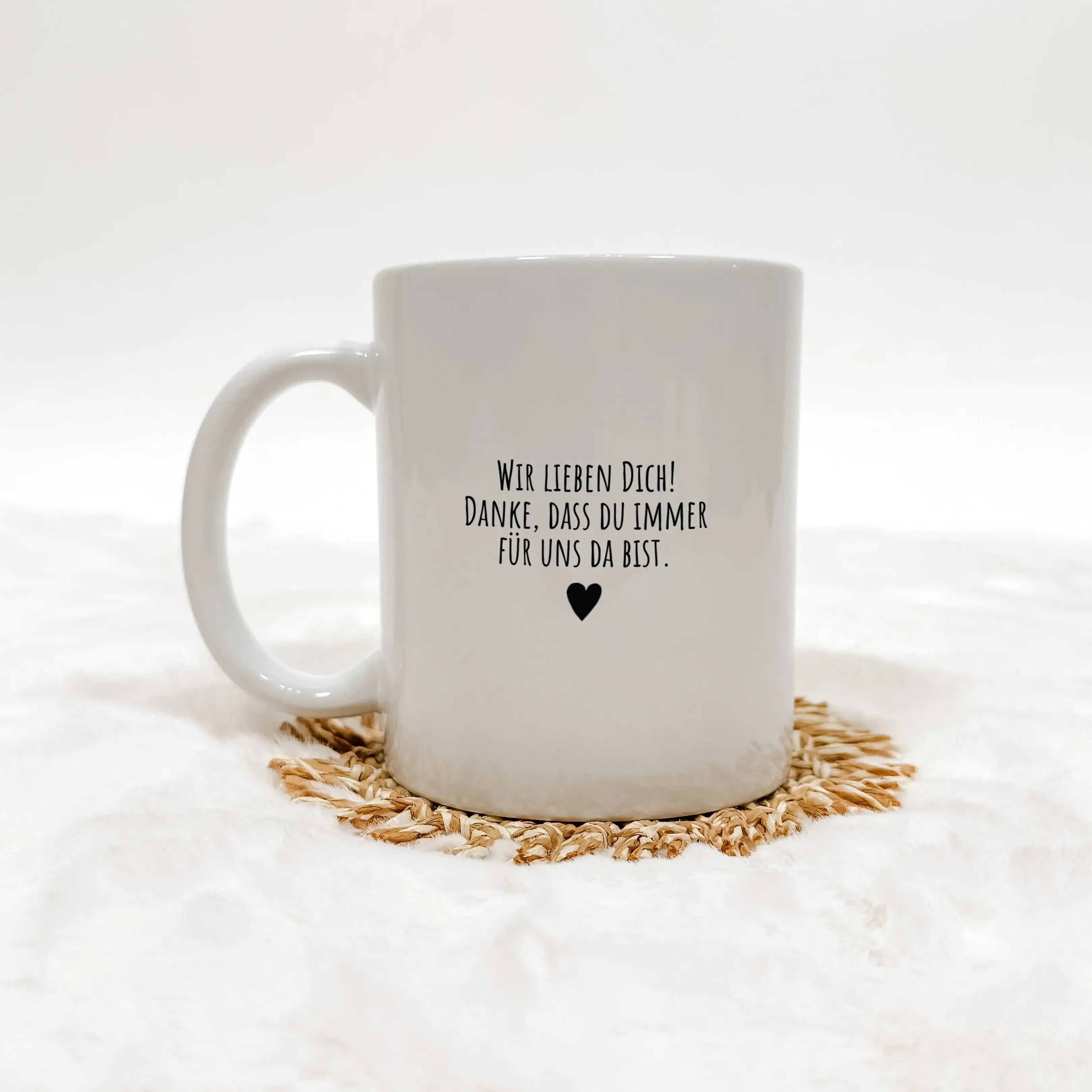 Tasse beste Mama - Keramik Tasse - famprints - Entdecke die Tasse "beste Mama" – das perfekte Geschenk, um deiner Mutter eine ganz besondere Freude zu bereiten. Mit dieser personalisierten Keramiktasse kannst du nicht nur ihre besten Erinnerungen festhalt
