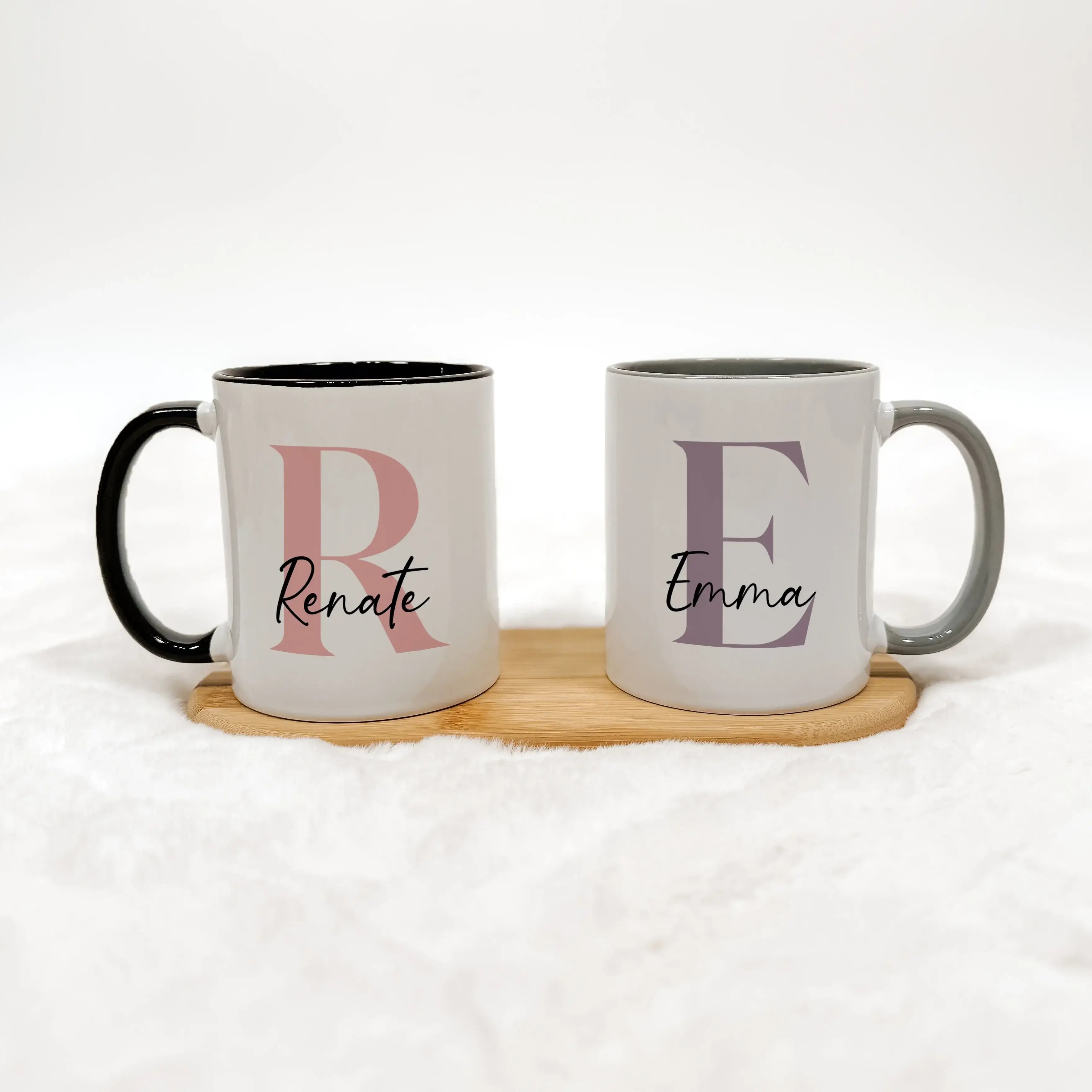 Tasse mit Namen + Initial - Keramik Tasse - famprints - Entdecke unsere Tasse mit Namen + Initial – das perfekte personalisierte Geschenk für dich oder deine Liebsten! Diese hochwertige Tasse bietet dir die Möglichkeit, sie mit deinem Wunsch-Initial und N