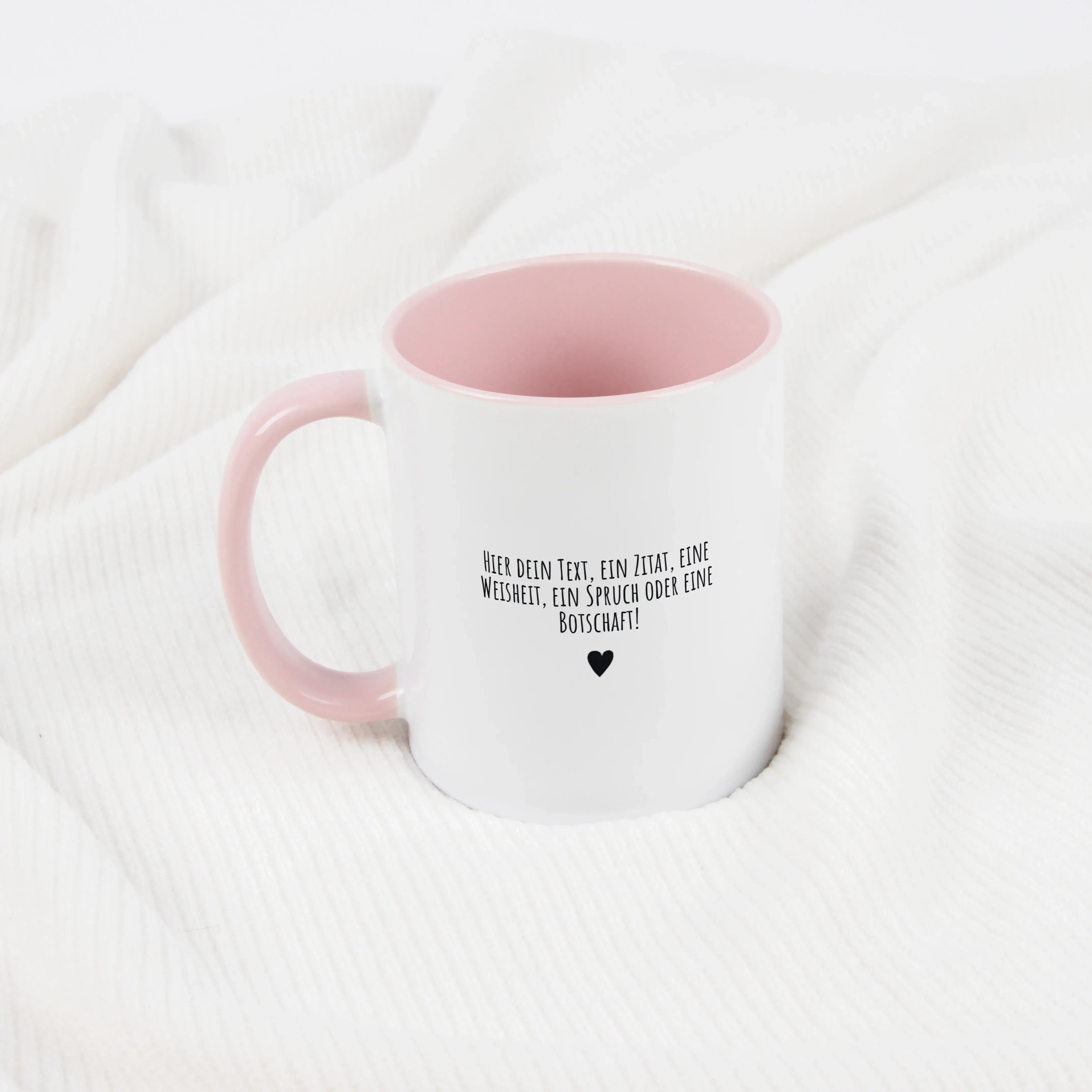 Tasse Foto mit Text-Keramik Tasse-famprints-Unsere Tasse Foto mit Text macht aus deinem Lieblingsbild ein persönliches Highlight für jeden Tag. Du gestaltest deine Fototasse ganz einfach selbst: Lade dein Wunschfoto hoch und ergänze es mit einer Botschaft