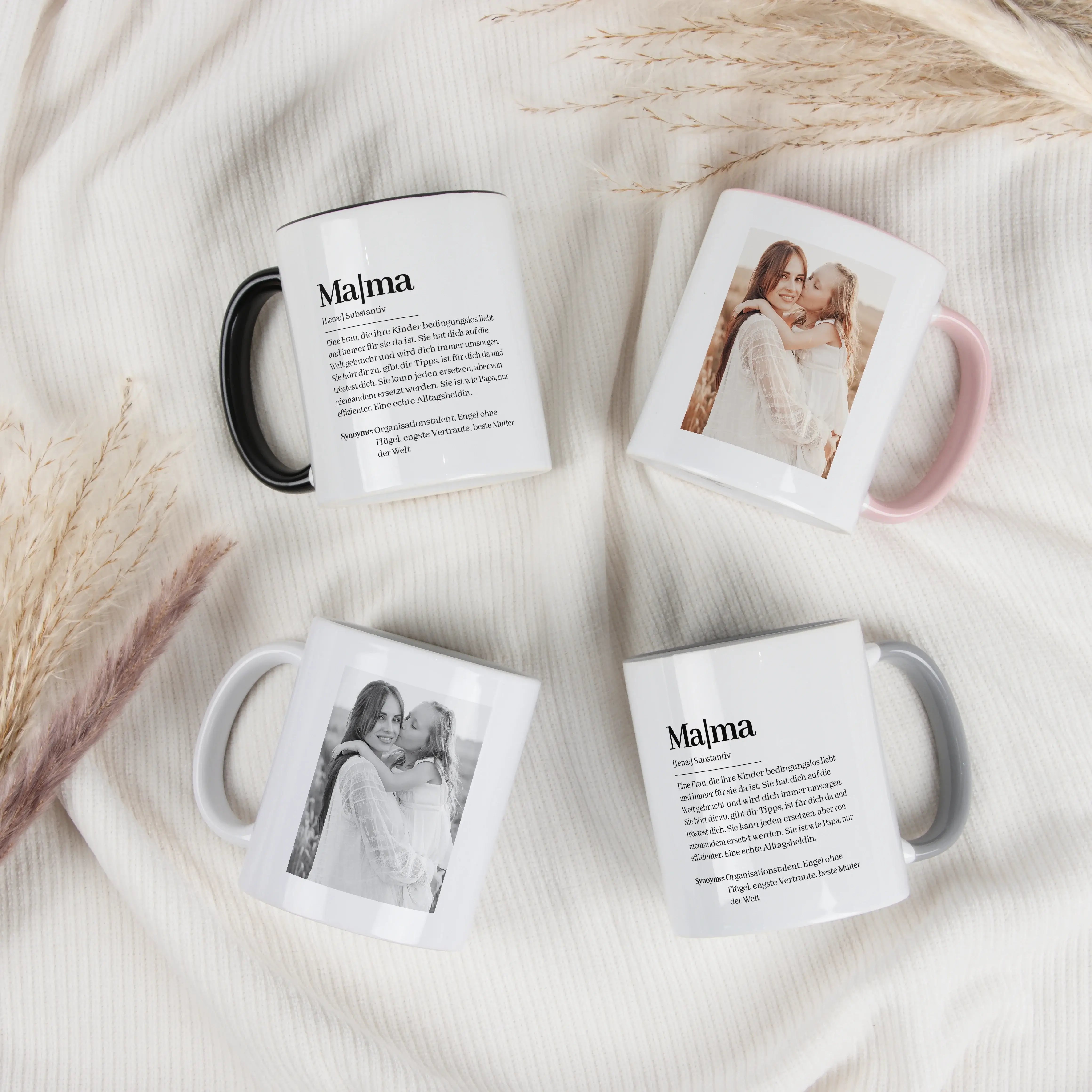 Tasse Definition Mama-Keramik Tasse-famprints-Die Tasse Definition Mama von famprints ist eine persönliche Geschenkidee für deine Mama. Das Design im Duden Stil verbindet eine liebevolle Mama Definition mit einem schlichten, zeitlosen Look und macht aus e