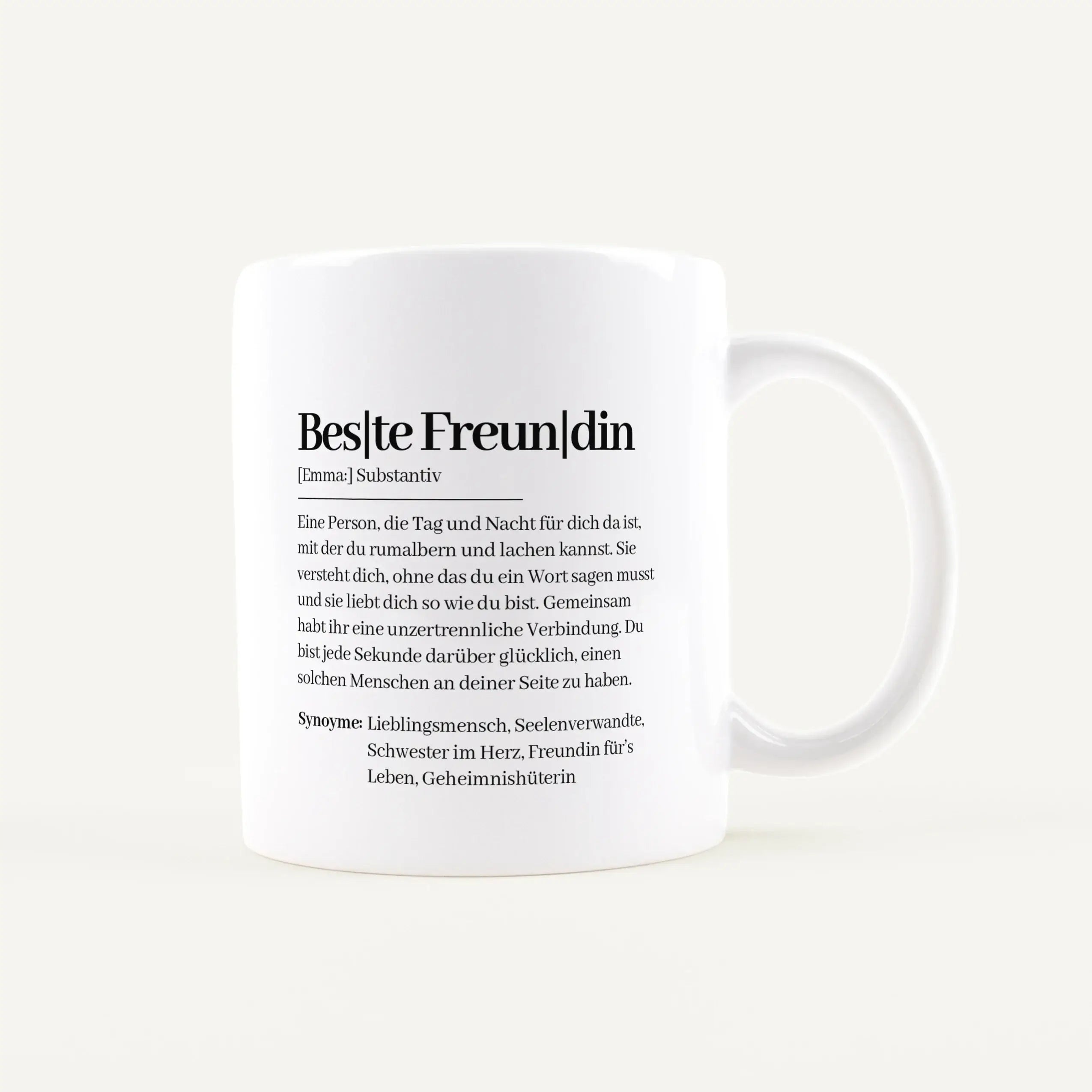Tasse Definition Beste Freundin-Keramik Tasse-famprints-Tasse Definition Beste Freundin von famprints ist eine personalisierte Tasse für alle, die ihrer Herzensfreundin ein Geschenk mit Bedeutung machen möchten. Das Design im Duden Stil beschreibt auf lie