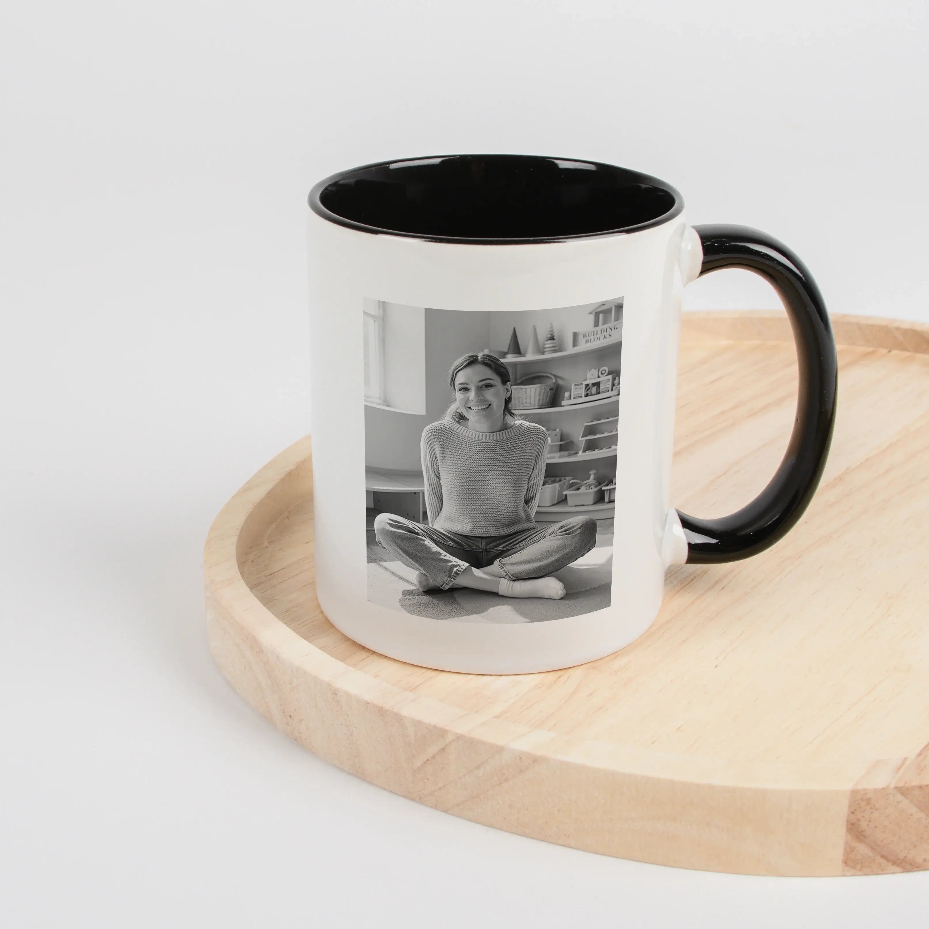 Tasse Definition Erzieherin-Keramik Tasse-famprints-Die Tasse Definition Erzieherin von famprints ist mehr als nur eine schöne Aufmerksamkeit. Sie bringt in liebevollen Worten auf den Punkt, was eine Erzieherin jeden Tag für Kinder bedeutet: begleiten, er