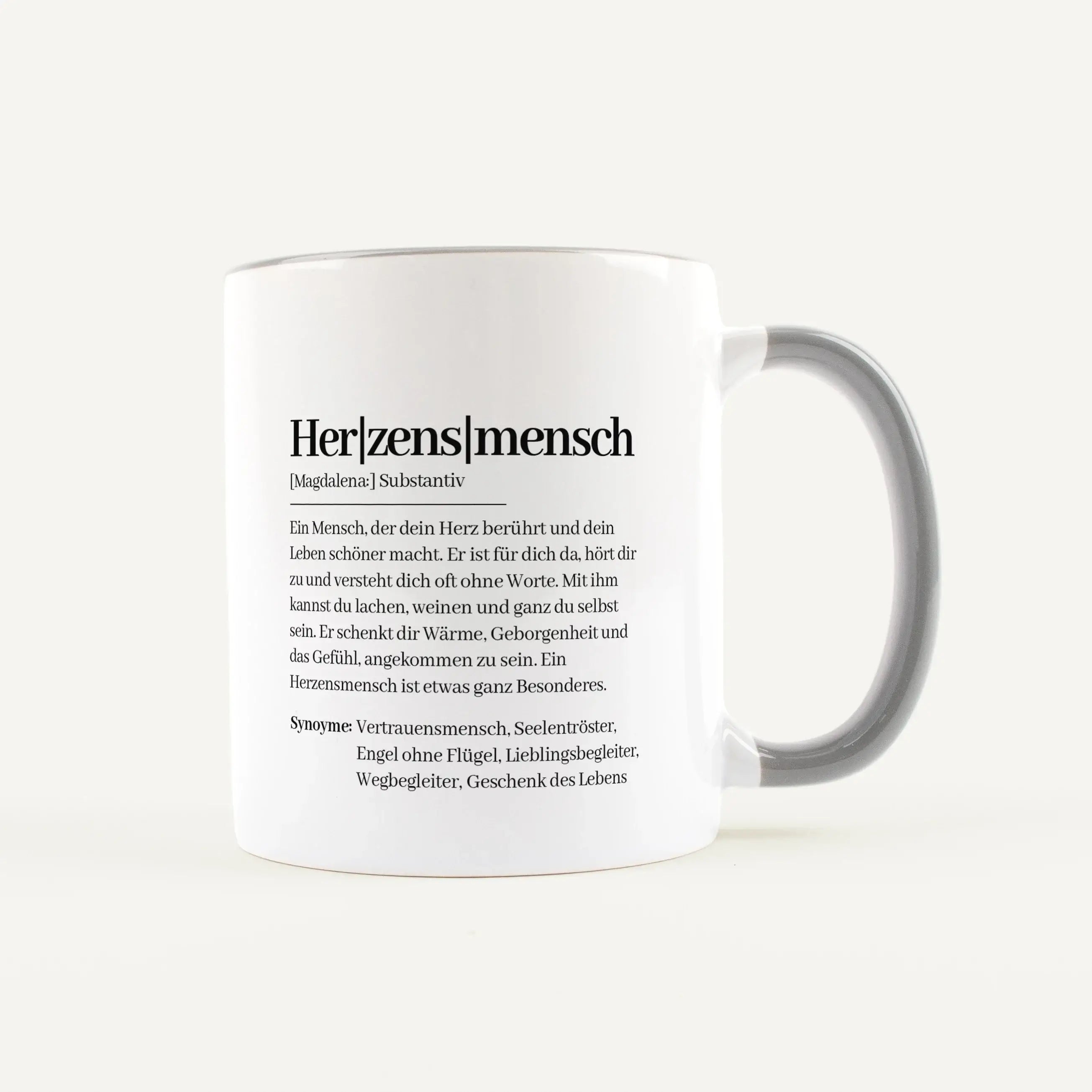 Tasse Definition Herzensmensch-Keramik Tasse-famprints-Die Tasse Definition Herzensmensch ist mehr als nur eine Tasse für Kaffee oder Tee. Sie ist eine persönliche Aufmerksamkeit für einen Menschen, der einen festen Platz in deinem Herzen hat. Der liebevo