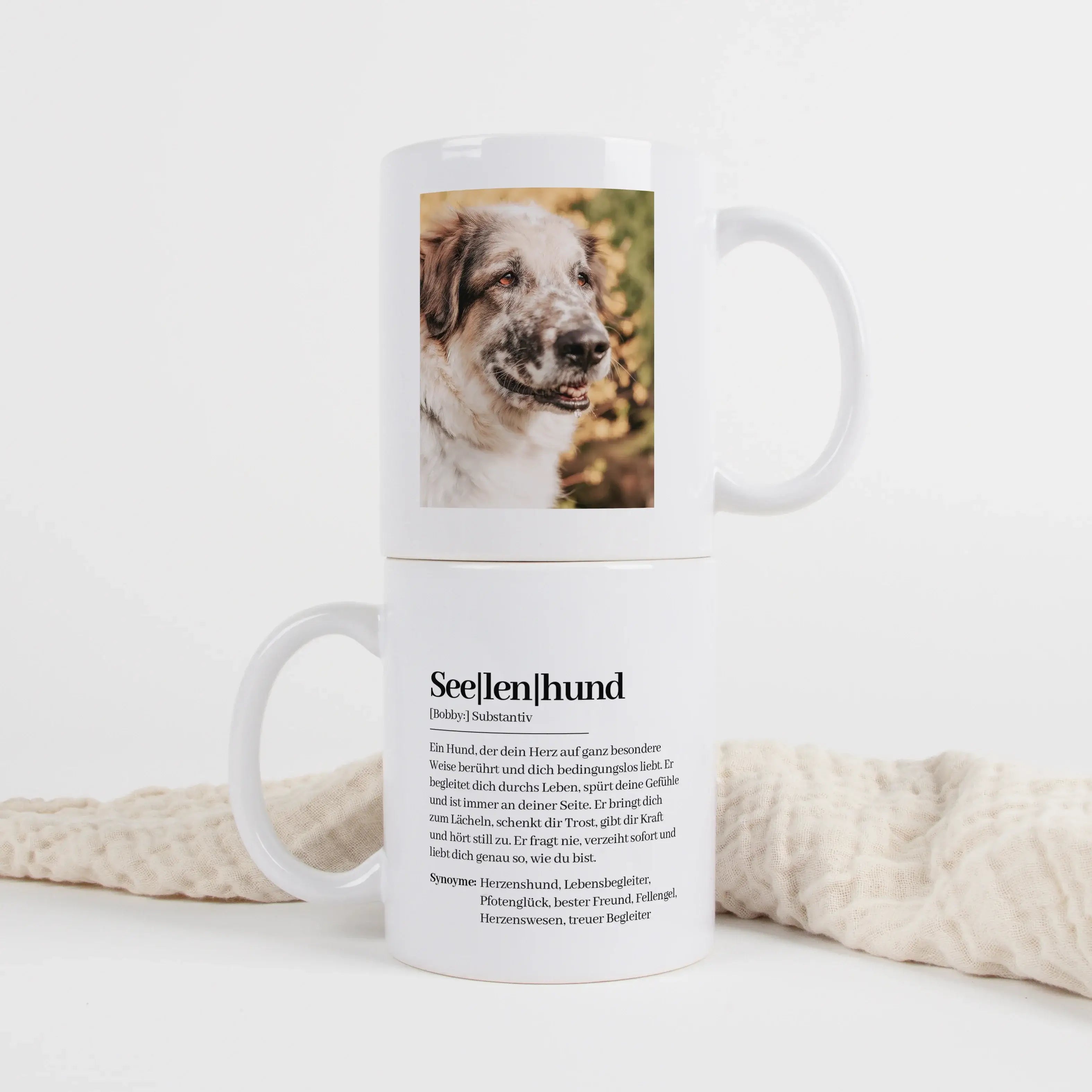 Tasse Definition Seelenhund-Keramik Tasse-famprints-Manche Hunde sind nicht einfach nur Haustiere. Sie sind ein Teil von dir, verstehen dich ohne viele Worte und hinterlassen Spuren im Herzen. Genau dafür steht die Tasse Definition Seelenhund von famprint