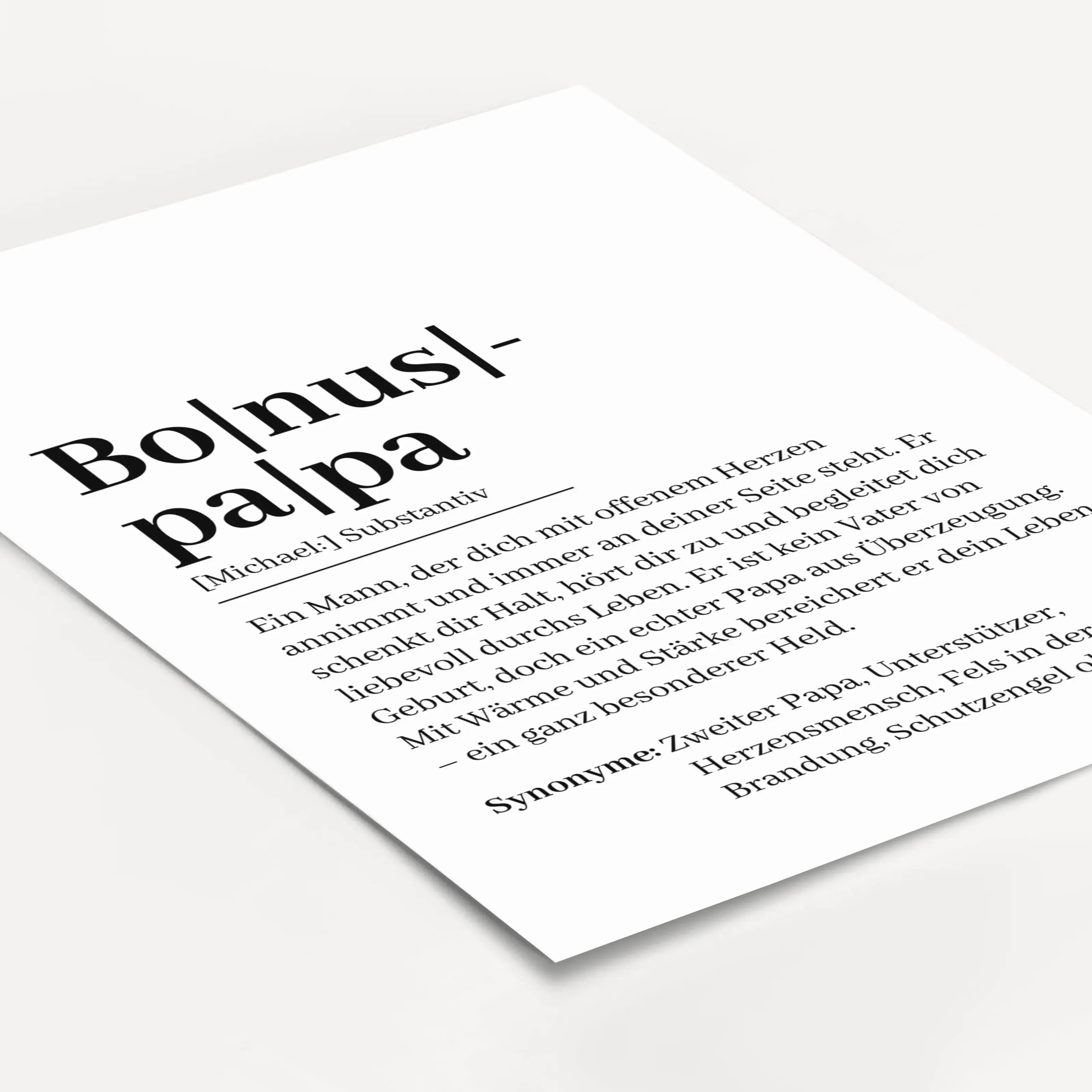 Bonuspapa Definition Poster-famprints-Personalisiertes Poster-Suchst du ein besonderes Geschenk für deinen Bonuspapa? Unser Bonuspapa Definition Poster zeigt auf liebevolle und wertschätzende Weise, was einen Bonuspapa ausmacht. Du kannst das Poster indiv