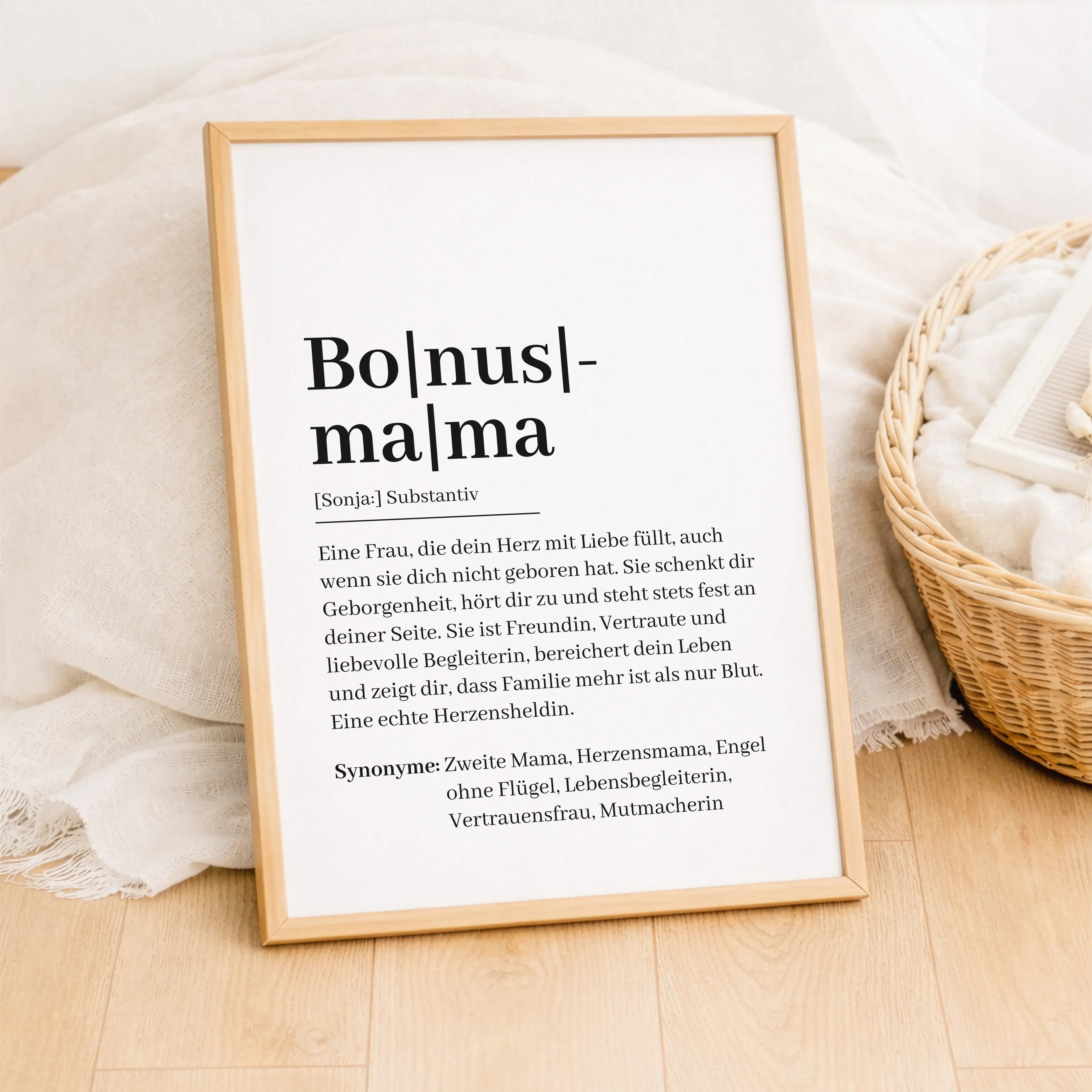 Bonusmama Definition Poster-Personalisiertes Poster-famprints-Das Bonusmama Definition Poster von famprints ist ein liebevolles Geschenk für Frauen, die Familie neu definieren. Die klare Definition bringt auf den Punkt, was eine Bonusmama ausmacht, mit We
