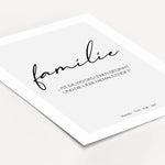Poster 'familie'-famprints-Personalisiertes Poster-Mit dem Poster 'Familie' drückt ihr euren Zusammenhalt aus. Auf dem Familienposter findest du unter dem Schriftzug 'Familie' die Möglichkeit dein Poster mit einem Zitat, einer Botschaft oder einer Widmung