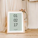 Datum Poster-famprints-Personalisiertes Poster-Unser Datum Poster ist das perfekte Geschenk für besondere Anlässe! Bringe dein wichtigstes Datum stilvoll an die Wand, sei es das erste Kennenlernen, der Hochzeitstag oder ein anderer bedeutender Tag. Person