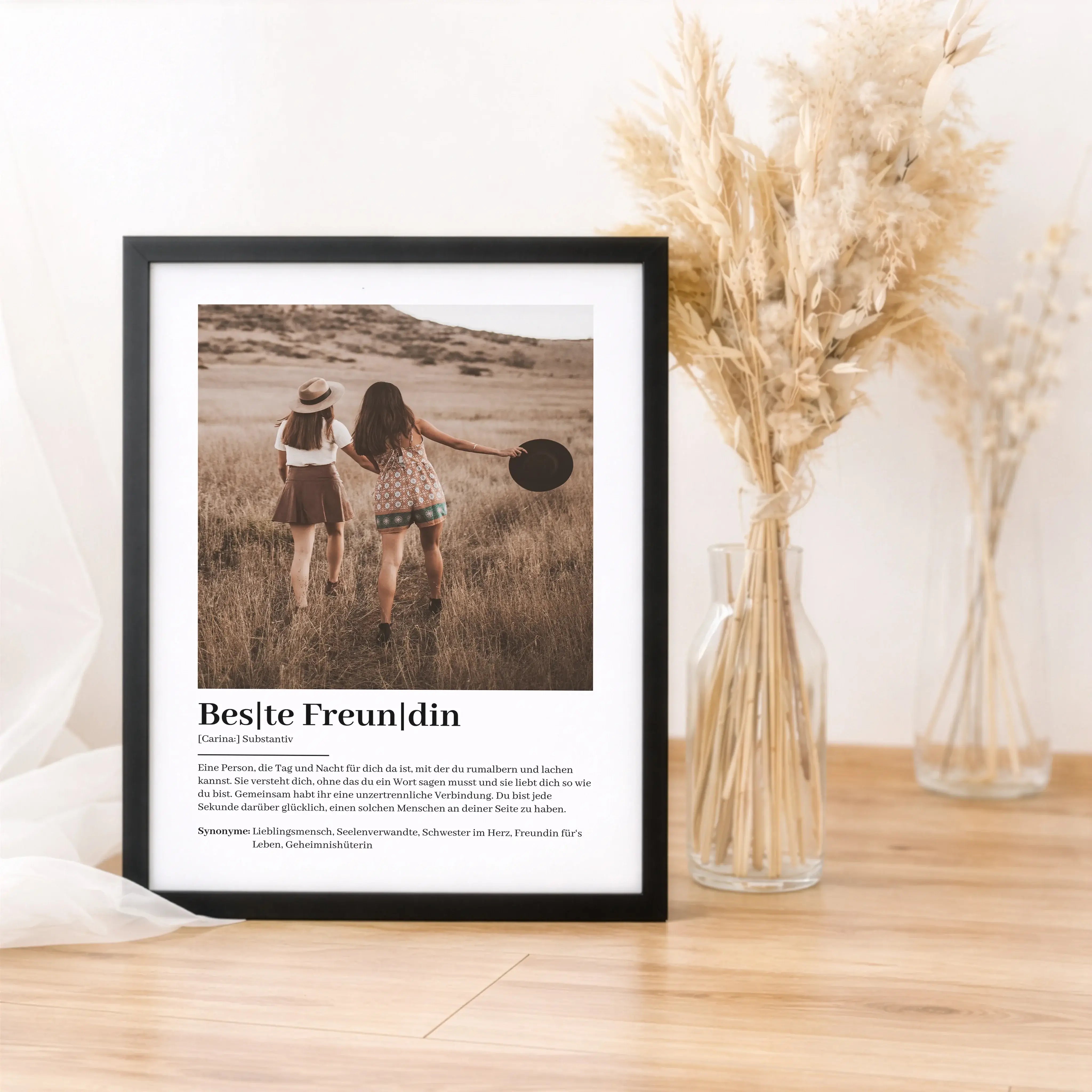 Beste Freundin Definition Foto Poster-Personalisiertes Poster-famprints-Das Beste Freundin Definition Foto Poster von famprints ist eine persönliche Geschenkidee für Menschen, die im Alltag mehr sagen als tausend Worte. Dieses individuell gestaltbare Post