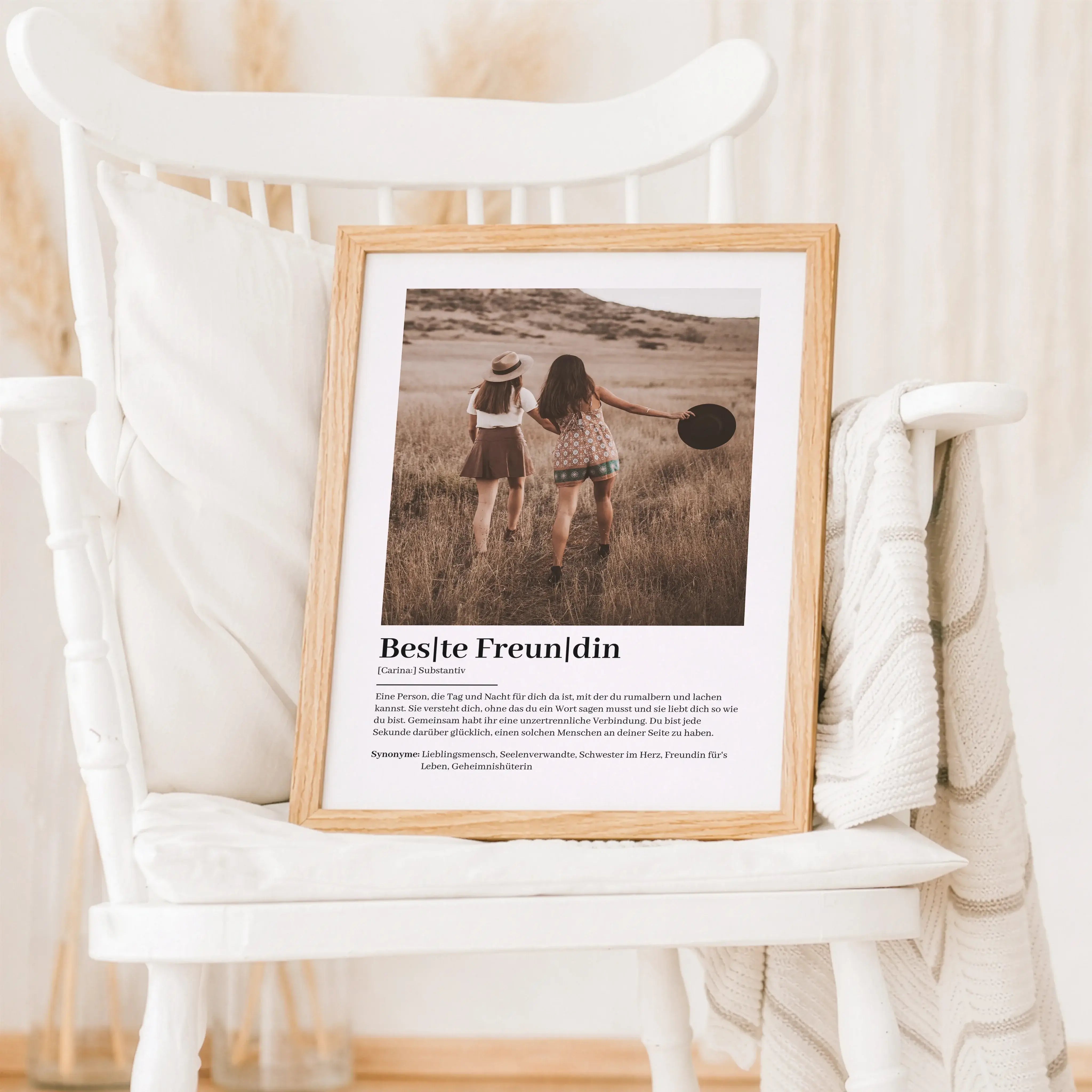 Beste Freundin Definition Foto Poster-Personalisiertes Poster-famprints-Das Beste Freundin Definition Foto Poster von famprints ist eine persönliche Geschenkidee für Menschen, die im Alltag mehr sagen als tausend Worte. Dieses individuell gestaltbare Post