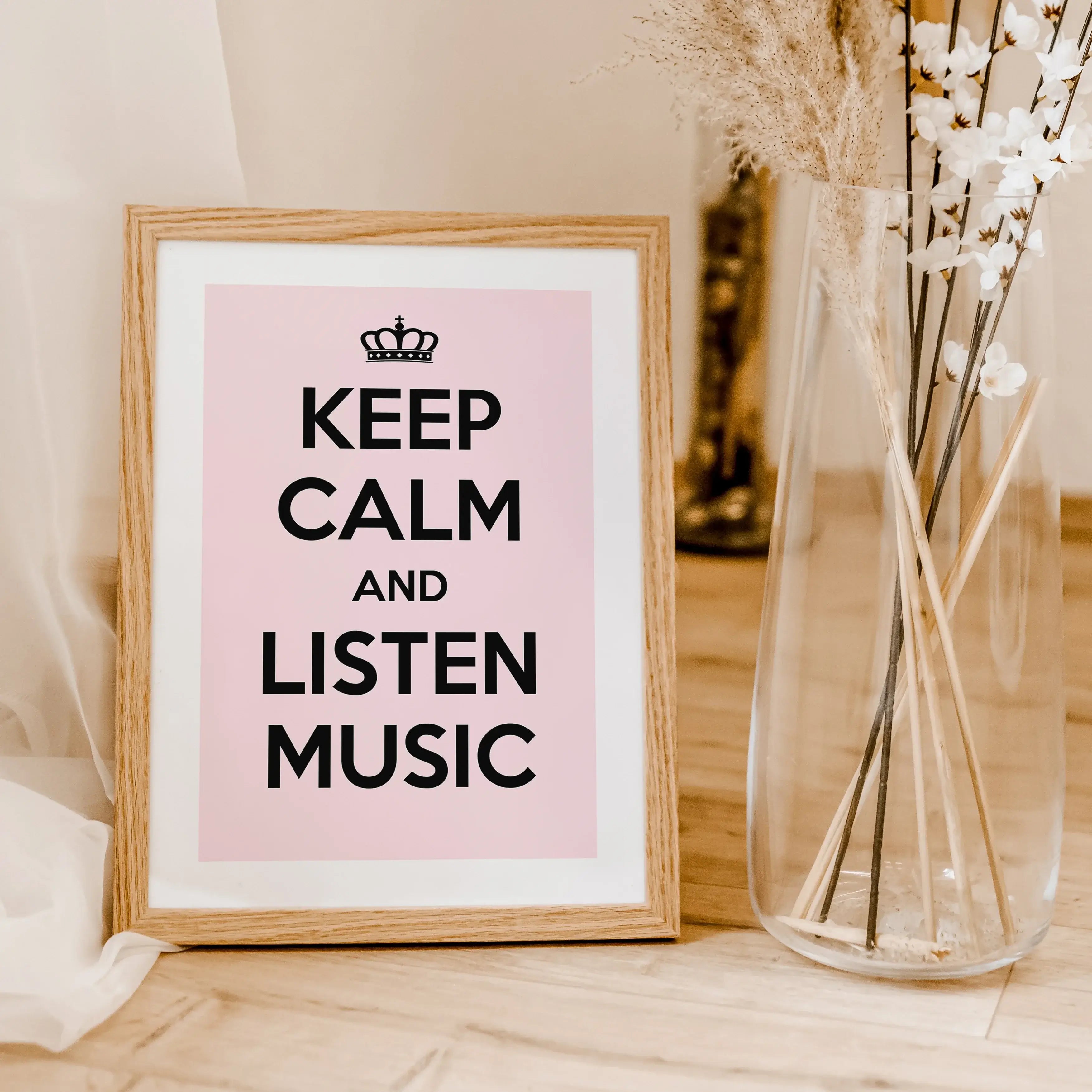 Poster Keep calm and 'dein Text'-famprints-Personalisiertes Poster-Mit unserem Poster Keep calm and 'dein Text' hast du die Möglichkeit deiner Kreativität freien Lauf zu lassen. Einige Ideen für die Individualisierung wären ... and HAKUNA MATATA ; and EAT