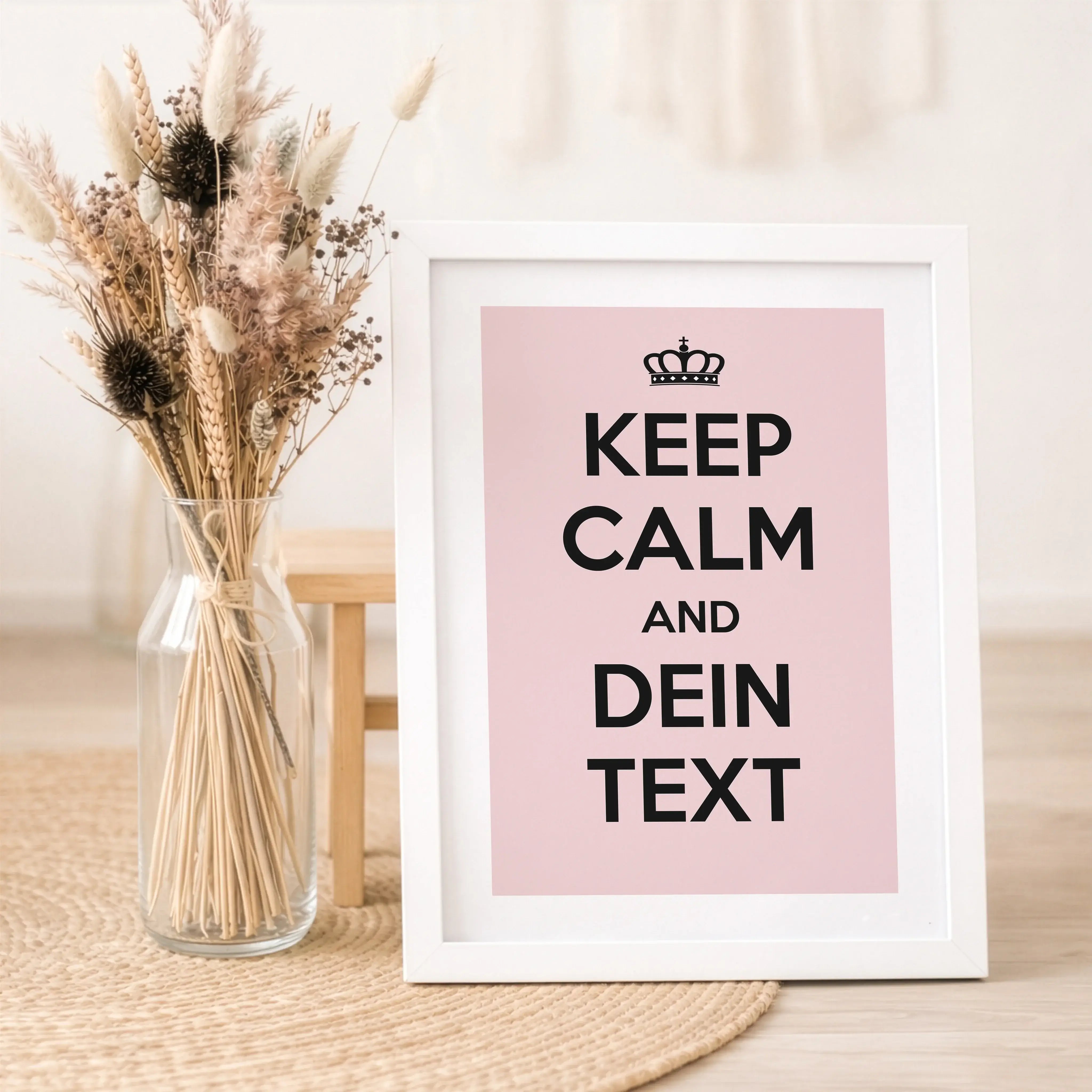 Poster Keep calm and 'dein Text'-Personalisiertes Poster-famprints-Mit dem Poster Keep calm and dein Text gestaltest du ein individuelles Statement für dein Zuhause oder als persönliches Geschenk mit Bedeutung. Der bekannte Keep-calm-Stil wird bei famprin