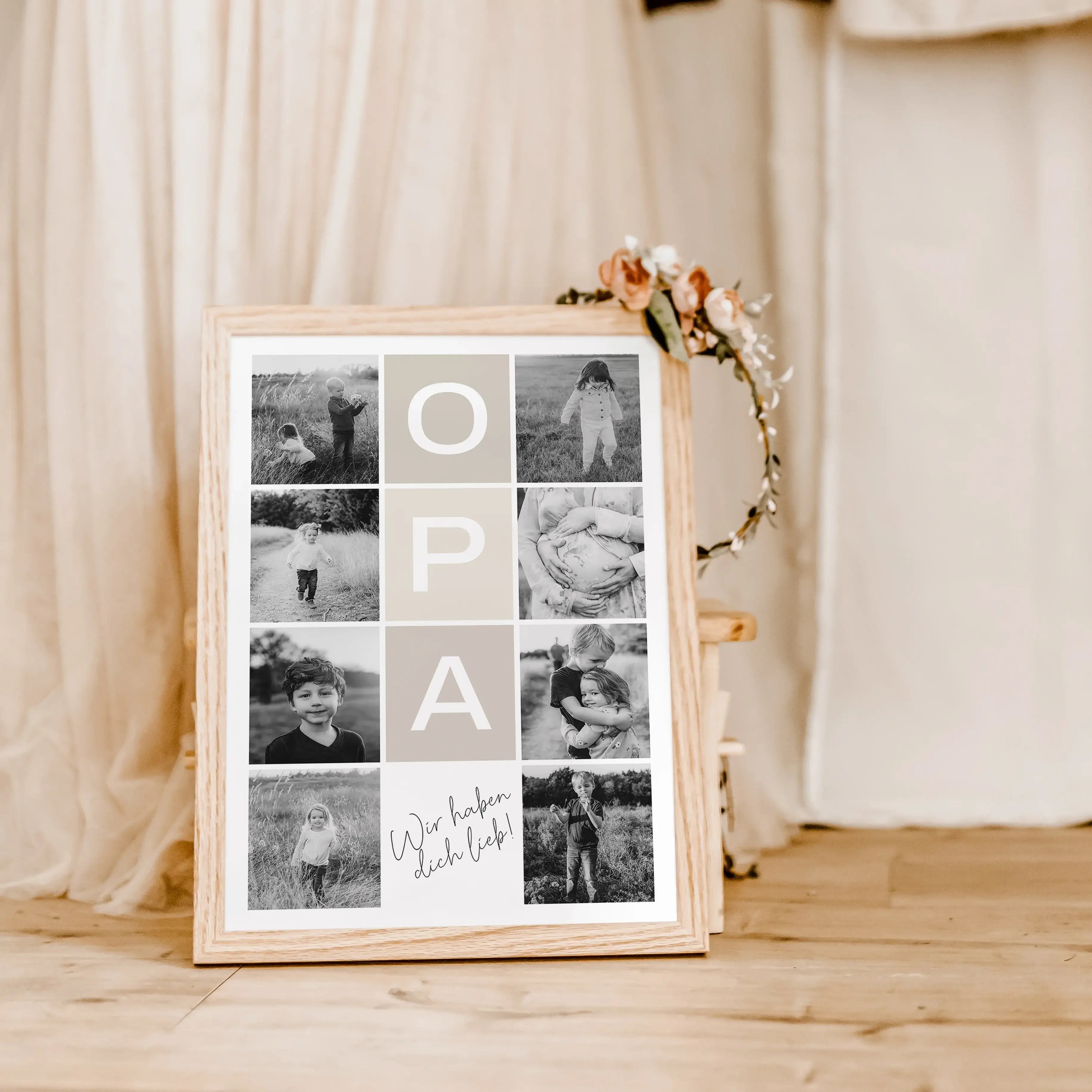 Fotocollage Opa Poster-famprints-Personalisiertes Poster-Auf der Fotocollage Opa findest du mittig, vertikal das Wort Opa, jeweils ein Buchstabe in einem farblichen Quadrat und darunter den personalisierbaren Schriftzug 'Wir haben dich lieb!'. Gesamt kann