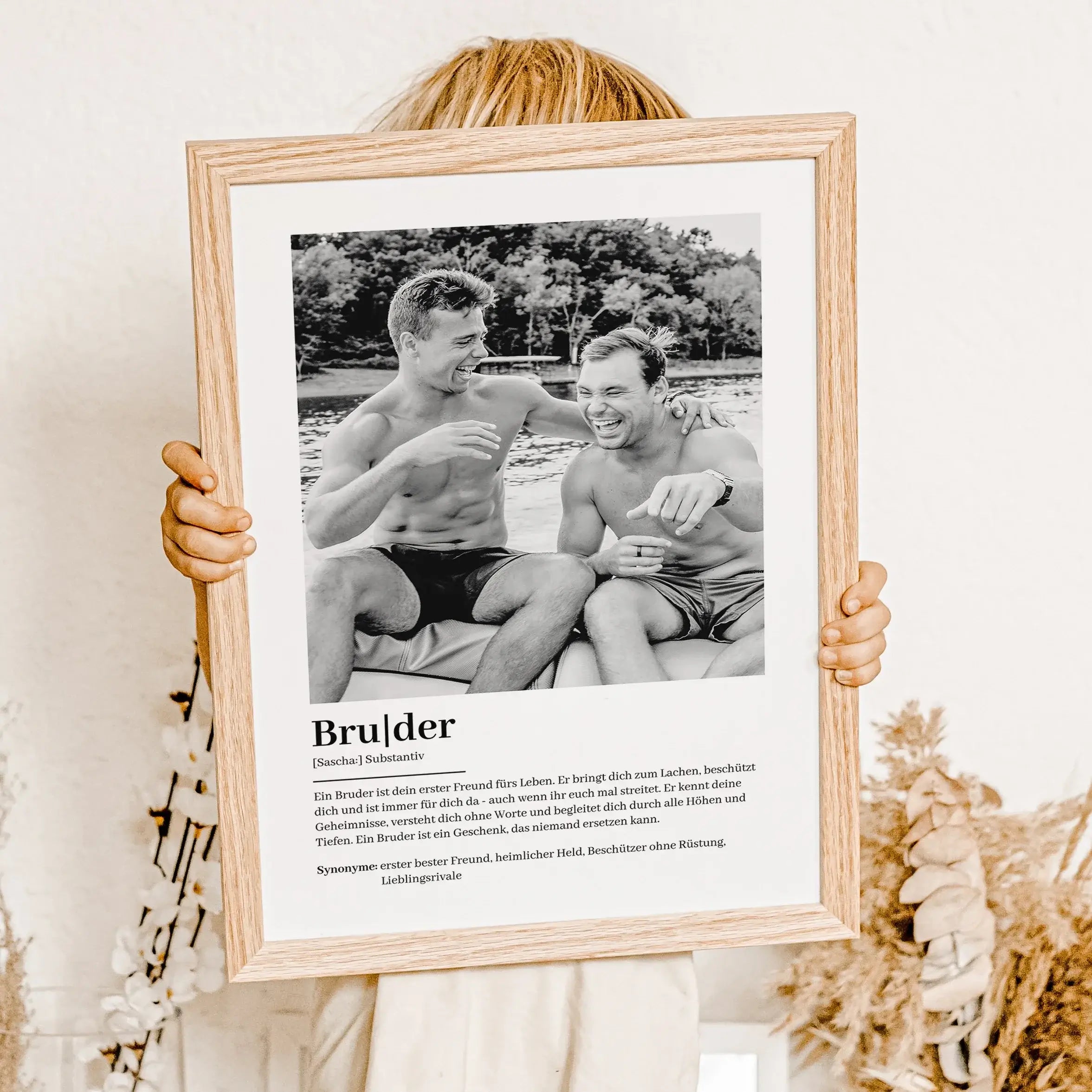 Bruder Definition Poster mit Foto-Personalisiertes Poster-famprints-Suchst du ein einzigartiges Geschenk für deinen Bruder? Unser Bruder Definition Poster mit Foto ist genau das Richtige! Dieses liebevoll gestaltete Poster zeigt auf besondere Weise, wie d