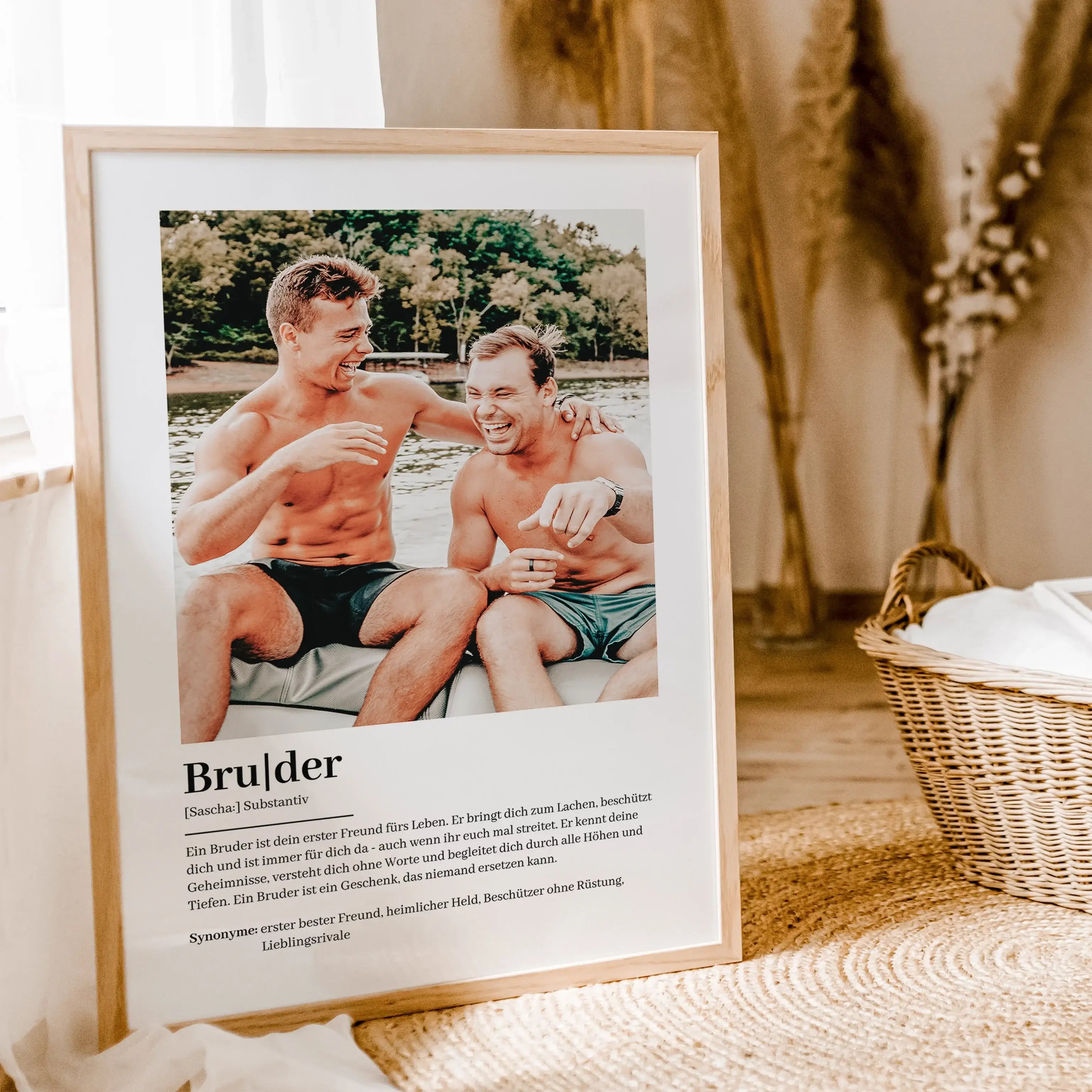 Bruder Definition Poster mit Foto-Personalisiertes Poster-famprints-Suchst du ein einzigartiges Geschenk für deinen Bruder? Unser Bruder Definition Poster mit Foto ist genau das Richtige! Dieses liebevoll gestaltete Poster zeigt auf besondere Weise, wie d