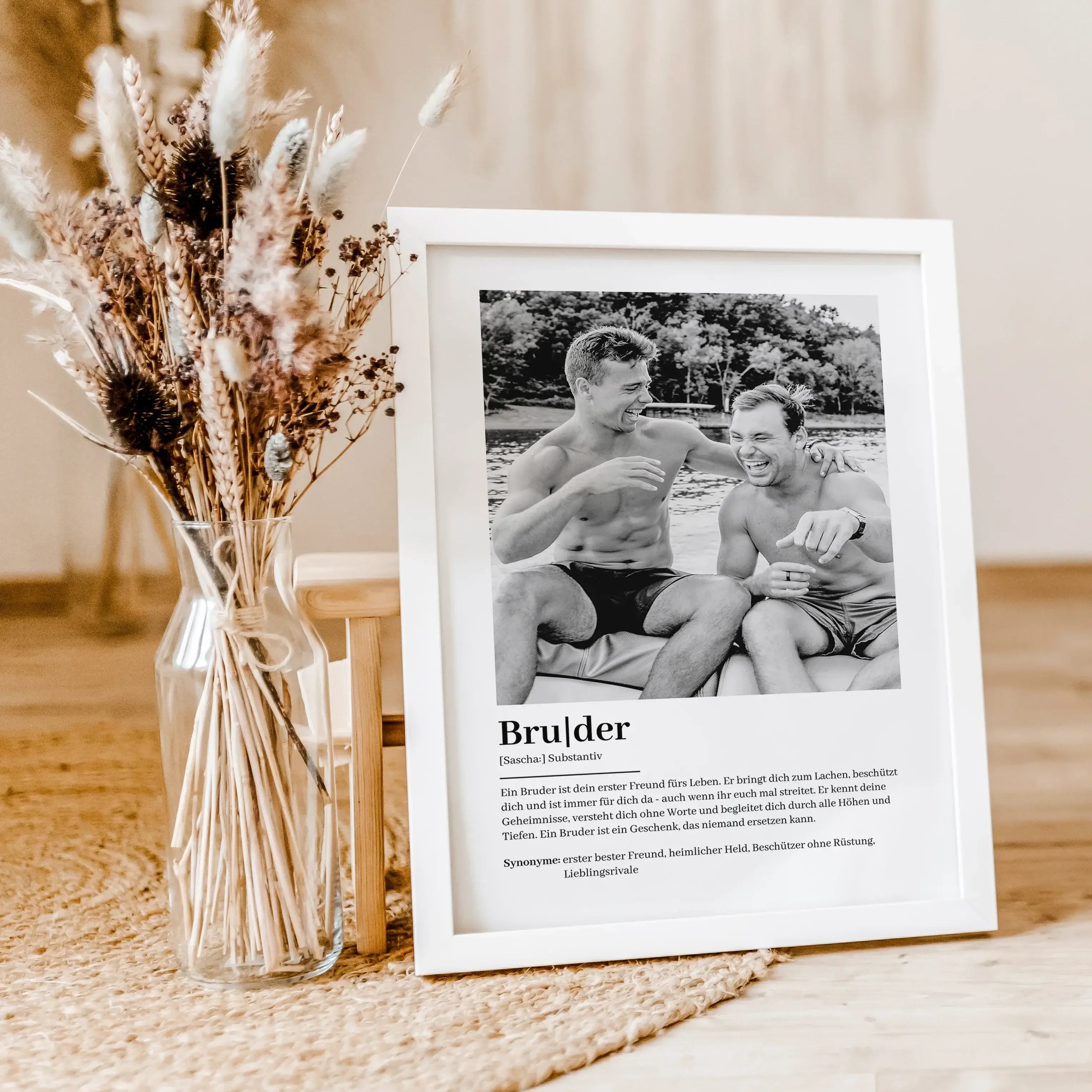 Bruder Definition Poster mit Foto-Personalisiertes Poster-famprints-Suchst du ein einzigartiges Geschenk für deinen Bruder? Unser Bruder Definition Poster mit Foto ist genau das Richtige! Dieses liebevoll gestaltete Poster zeigt auf besondere Weise, wie d