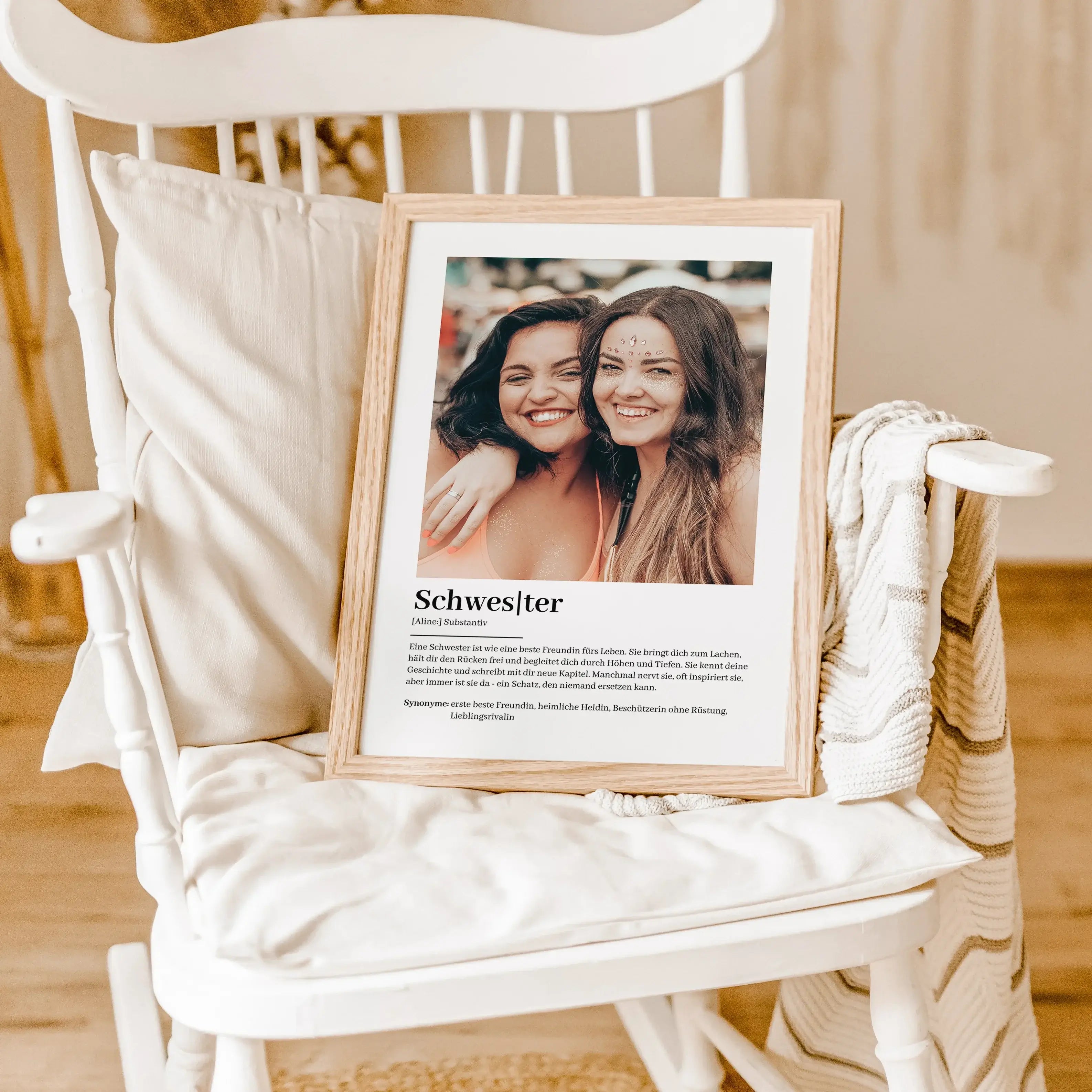 Schwester Definition Poster mit Foto-Personalisiertes Poster-famprints-Suchst du nach dem perfekten Geschenk für deine Schwester? Unser Schwester Definition Poster mit Foto ist eine liebevolle und persönliche Art, deine Wertschätzung zu zeigen. Das Poster