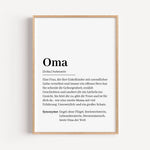 Oma Definition Poster-Personalisiertes Poster-famprints-Suchst du ein besonderes Geschenk, das deine Oma von Herzen berührt? Unser Oma Definition Poster ist genau das Richtige! Dieses liebevoll gestaltete Poster zeigt auf einzigartige Weise, wie wunderbar