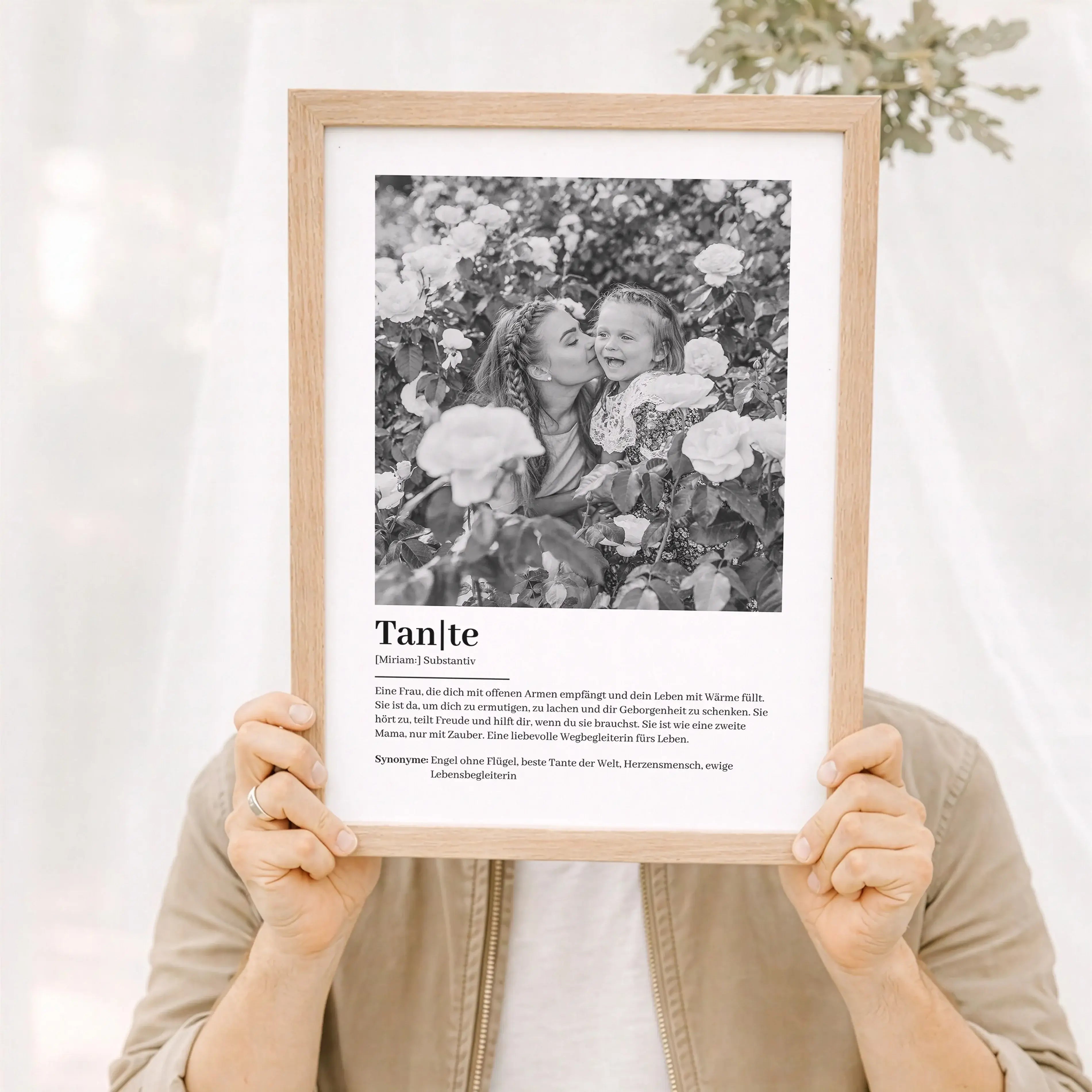 Tante Definition Poster mit Foto-Personalisiertes Poster-famprints-Das Tante Definition Poster mit Foto ist eine persönliche Geschenkidee für alle, die ihrer Tante auf besondere Weise Danke sagen möchten. Dieses Poster verbindet eine liebevolle Definition
