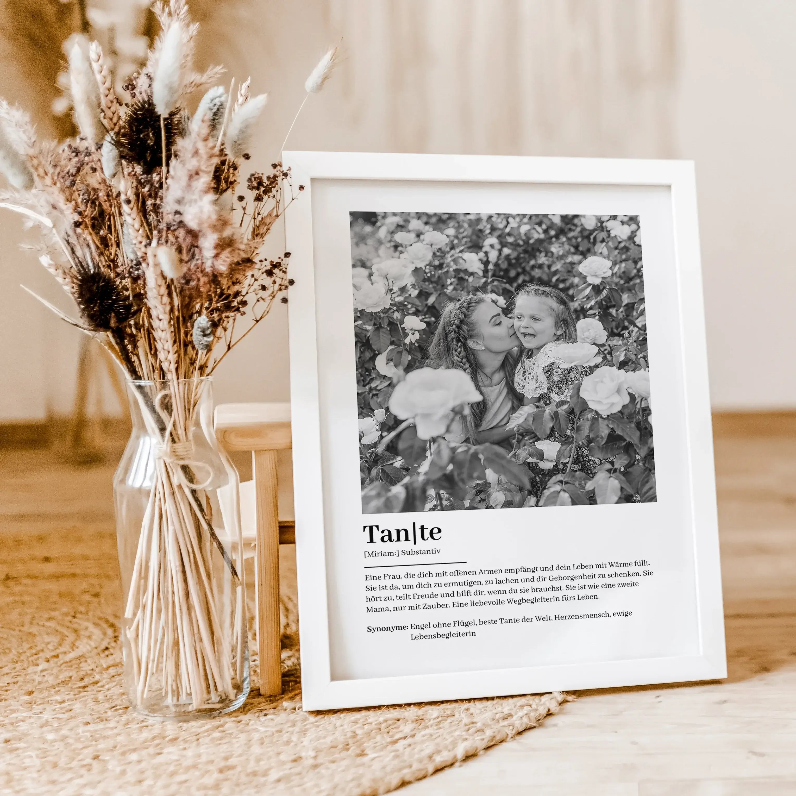 Tante Definition Poster mit Foto-famprints-Personalisiertes Poster-Suchst du nach einem einzigartigen Geschenk für deine Tante? Unser Tante Definition Poster mit Foto ist die perfekte Wahl! Dieses liebevoll gestaltete Poster zeigt auf besondere Weise, wie