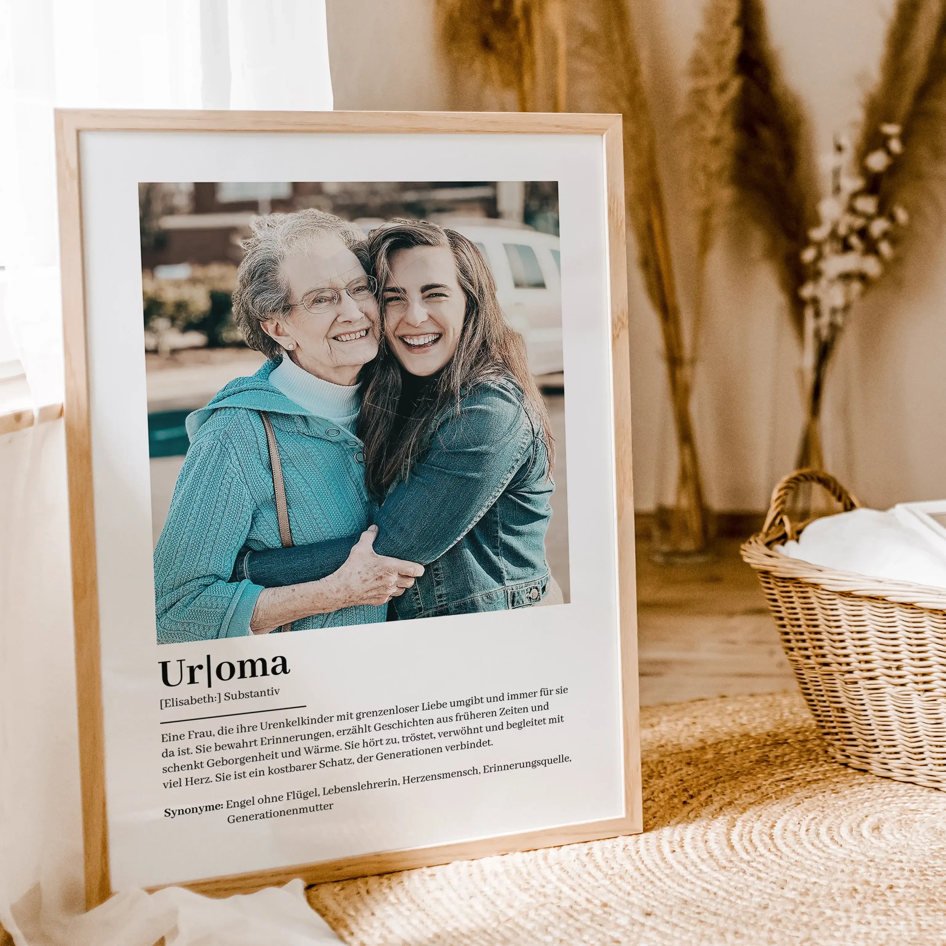Uroma Definition Poster mit Foto-Personalisiertes Poster-famprints-Suchst du nach einem besonderen Geschenk für deine Uroma? Unser Uroma Definition Poster mit Foto ist die perfekte Wahl! Dieses liebevoll gestaltete Poster zeigt auf einzigartige Weise, was
