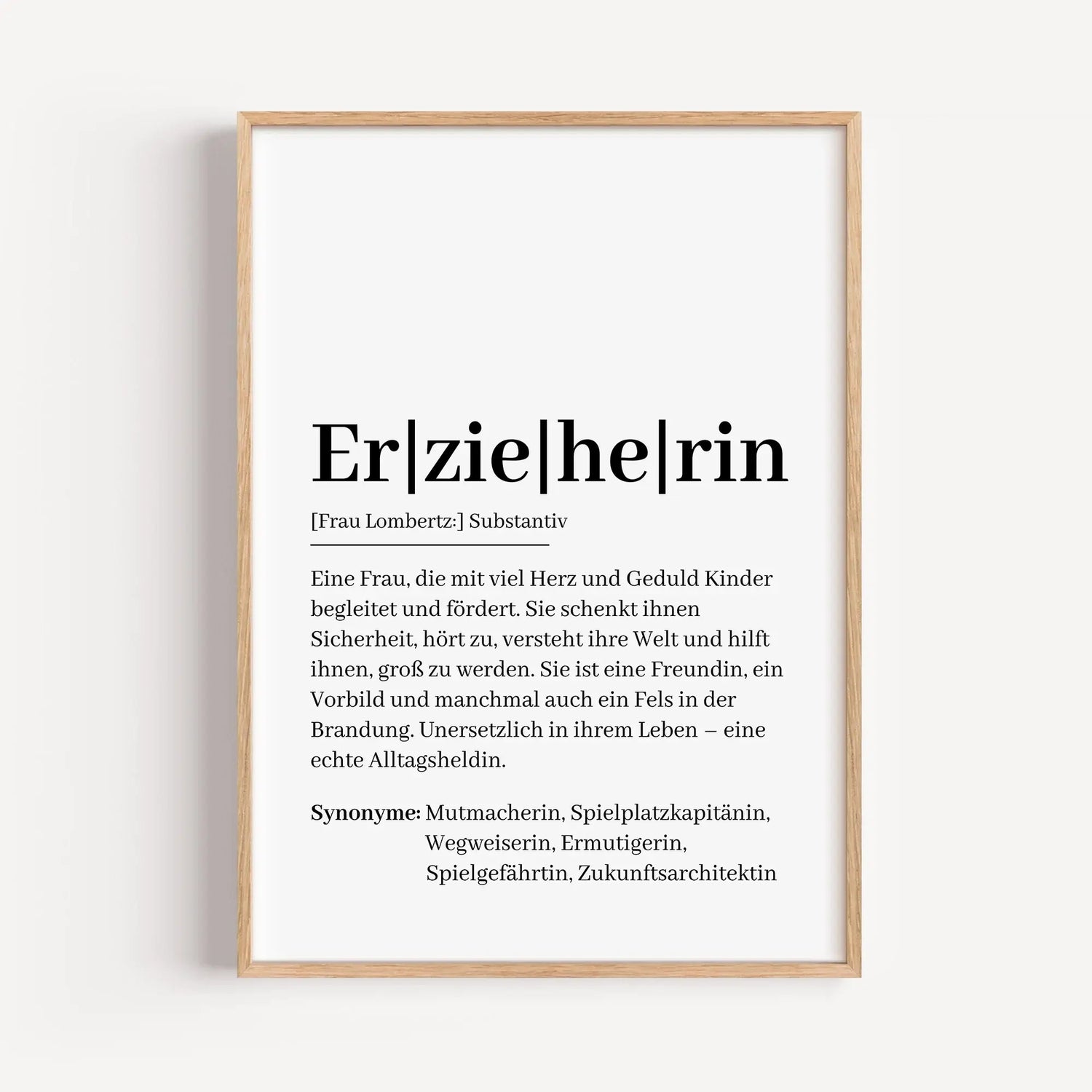 Erzieherin Definition Poster-Personalisiertes Poster-famprints-Suchst du ein besonderes Geschenk für deine Erzieherin? Unser Erzieherin Definition Poster ist genau das Richtige! Dieses liebevoll gestaltete Poster zeigt auf einzigartige Weise, wie wertvoll
