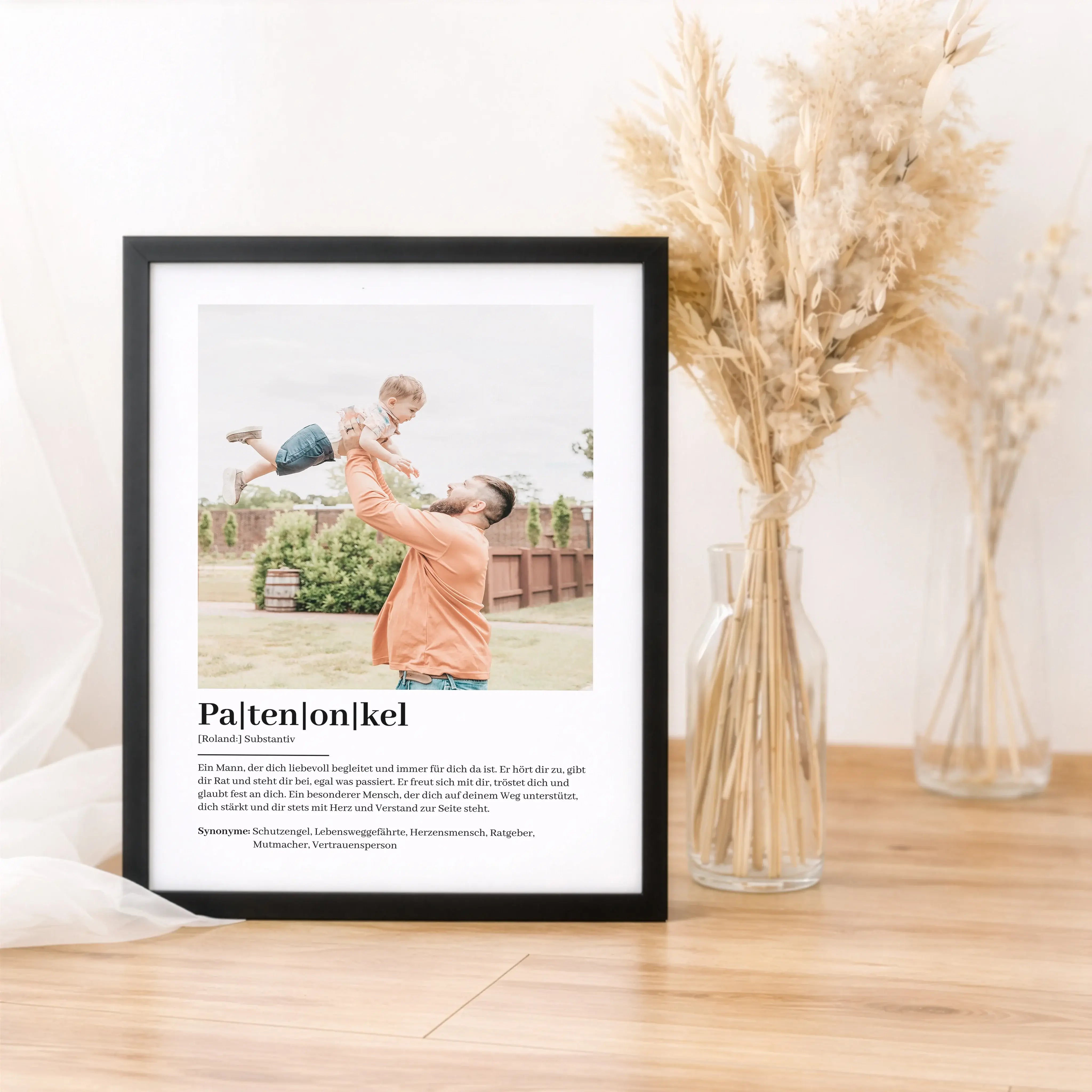 Patenonkel Definition Poster mit Foto-Personalisiertes Poster-famprints-Das Patenonkel Definition Poster mit Foto ist eine persönliche Geschenkidee für alle, die ihrem Patenonkel zeigen möchten, wie wichtig er ist. Das Design verbindet eine liebevolle Def