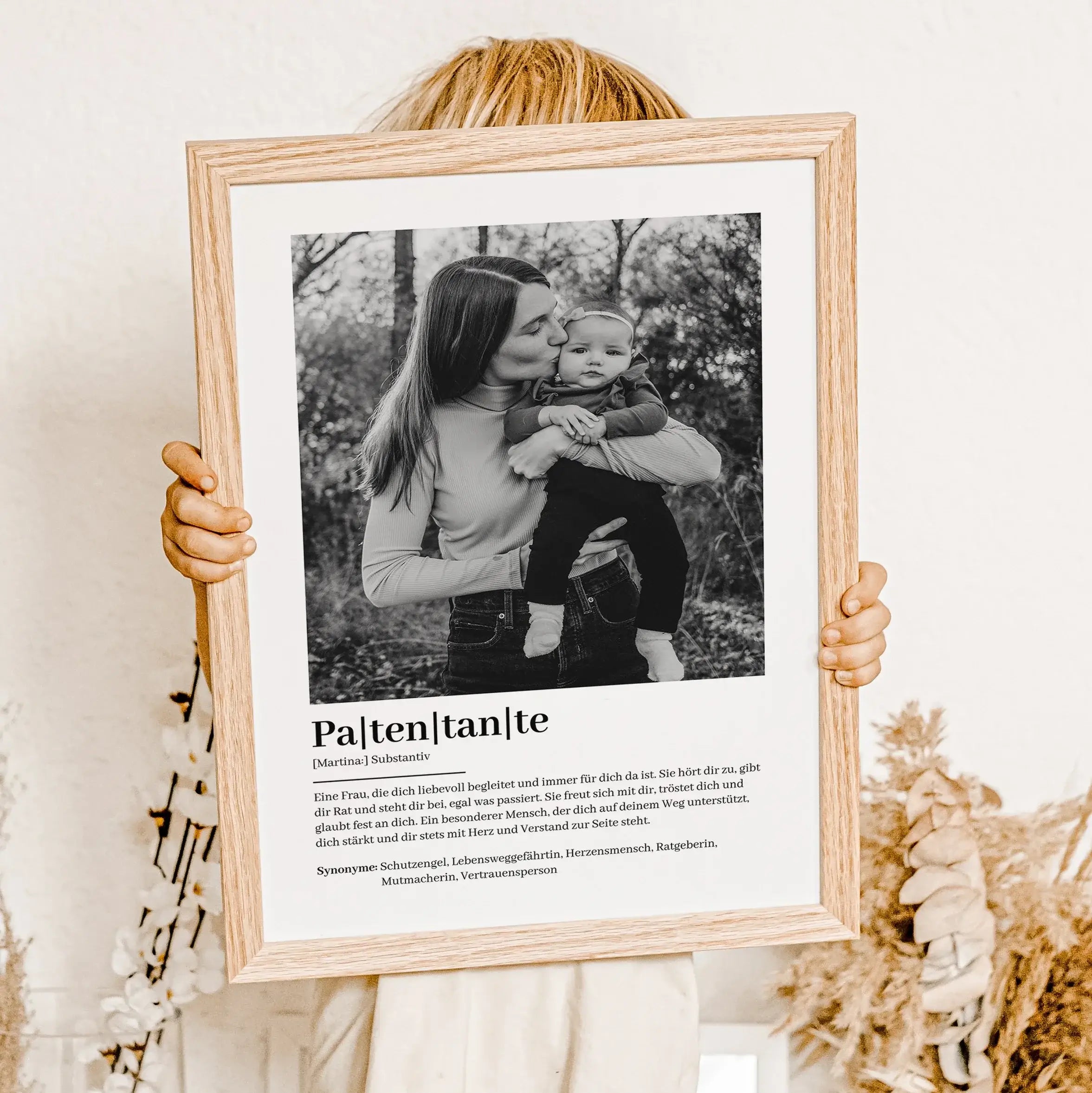 Patentante Definition Poster mit Foto-Personalisiertes Poster-famprints-Suchst du nach einem besonderen Geschenk für deine Patentante? Unser Patentante Definition Poster mit Foto ist die perfekte Wahl! Dieses liebevoll gestaltete Poster zeigt auf einzigar
