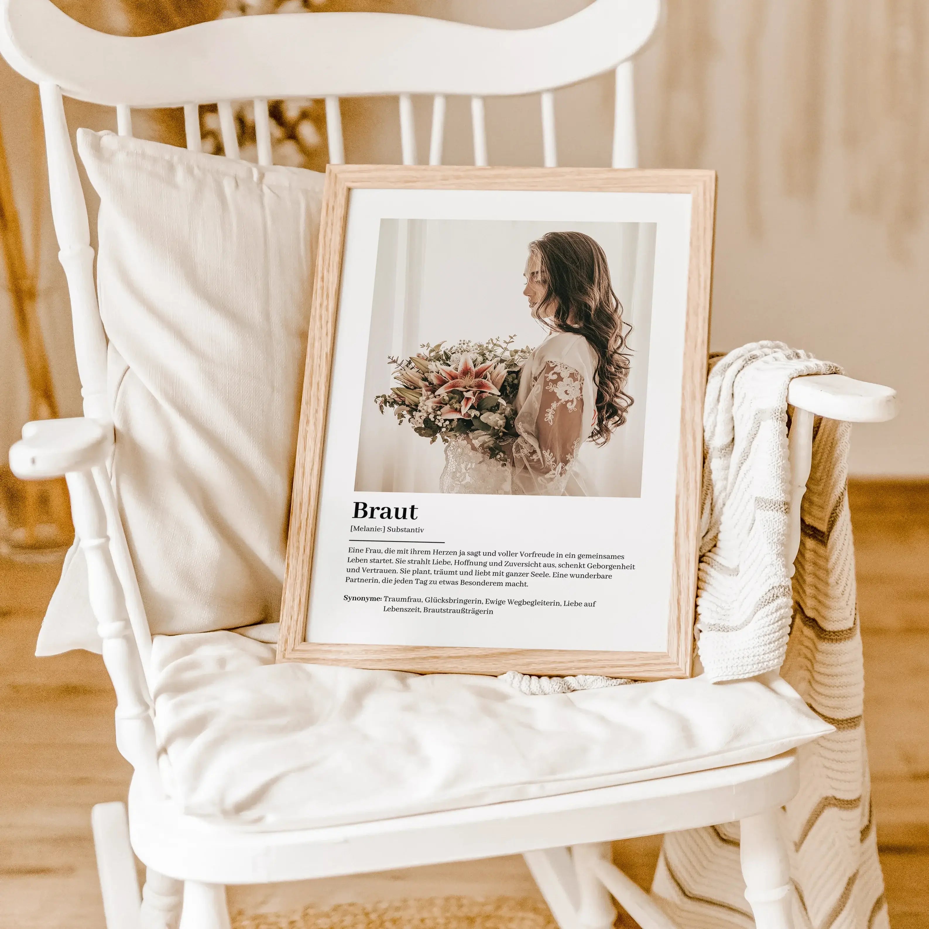 Braut Definition Poster mit Foto-Personalisiertes Poster-famprints-Suchst du nach einem einzigartigen Geschenk für die Braut? Unser Braut Definition Poster mit Foto ist die perfekte Wahl! Dieses liebevoll gestaltete Poster zeigt auf besondere Weise, was e