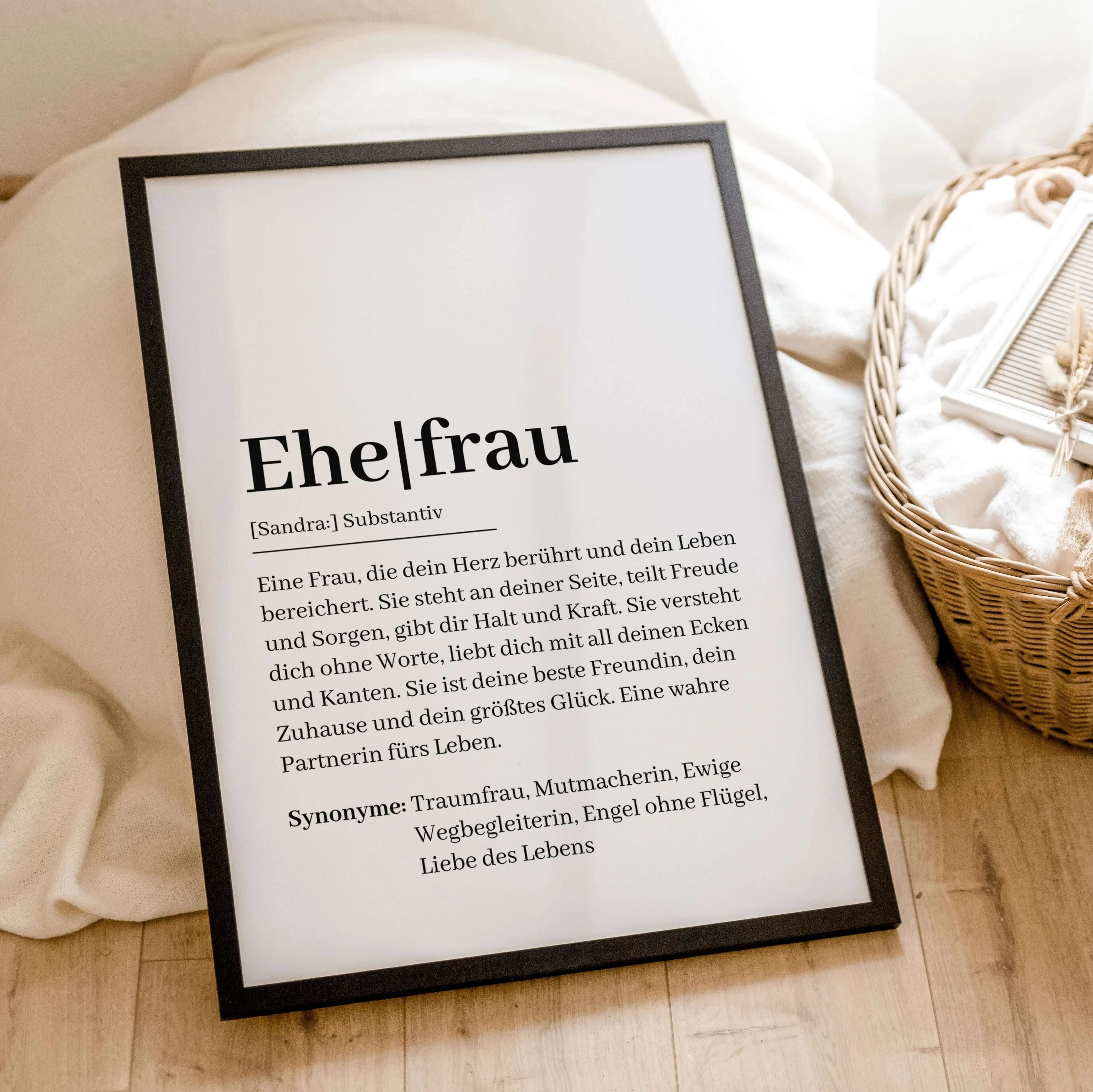 Ehefrau Definition Poster-Personalisiertes Poster-famprints-Suchst du ein einzigartiges Geschenk für deine Ehefrau? Unser Ehefrau Definition Poster ist die perfekte Wahl! Dieses liebevoll gestaltete Poster zeigt auf besondere Weise, wie wunderbar deine Eh