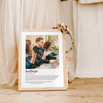 Kollege Definition Poster mit Foto-Personalisiertes Poster-famprints-Das Kollege Definition Poster mit Foto ist das perfekte personalisierte Geschenk für deinen Kollegen. Auf liebevolle und humorvolle Weise beschreibt das Poster, wie dein Kollege wirklich