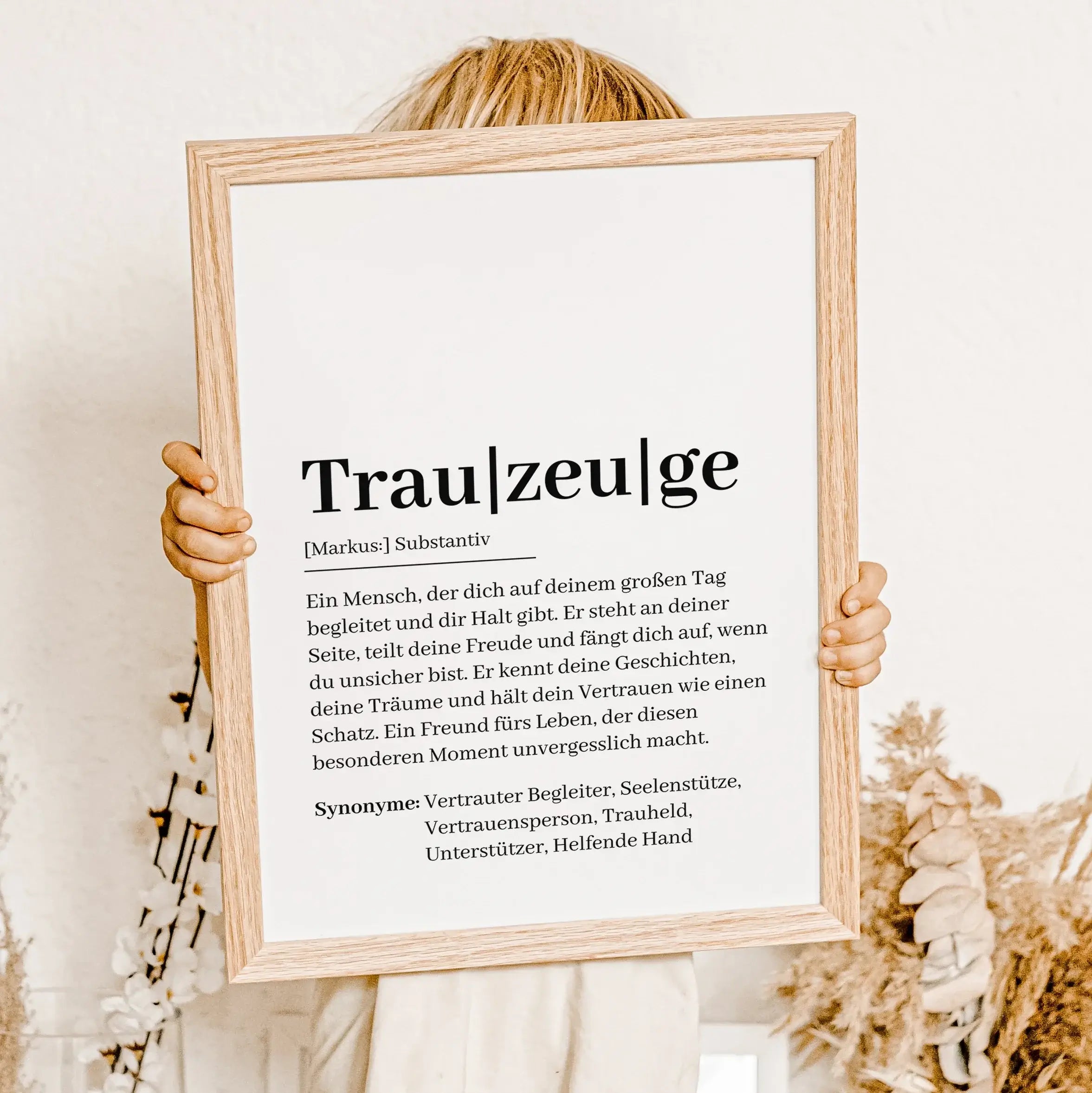 Trauzeuge Definition Poster-Personalisiertes Poster-famprints-Suchst du nach einem besonderen Geschenk für deinen Trauzeugen? Unser Trauzeuge Definition Poster ist die perfekte Wahl! Dieses liebevoll gestaltete Poster zeigt auf einzigartige Weise, was ein