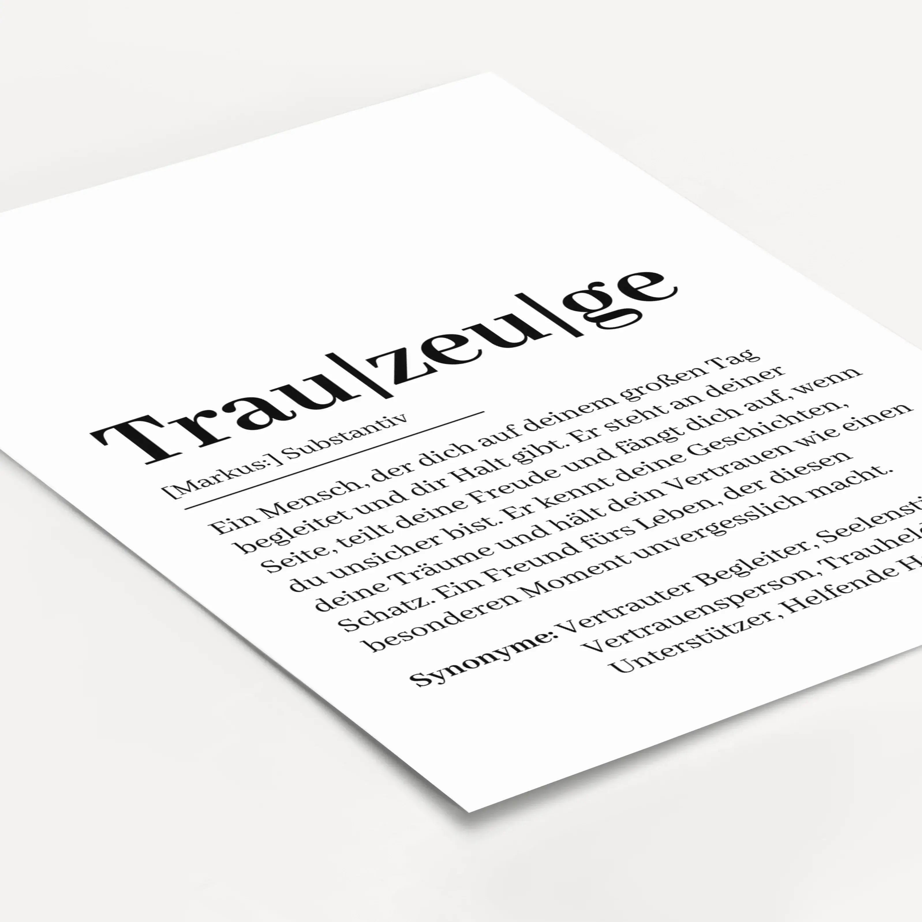 Trauzeuge Definition Poster-Personalisiertes Poster-famprints-Suchst du nach einem besonderen Geschenk für deinen Trauzeugen? Unser Trauzeuge Definition Poster ist die perfekte Wahl! Dieses liebevoll gestaltete Poster zeigt auf einzigartige Weise, was ein